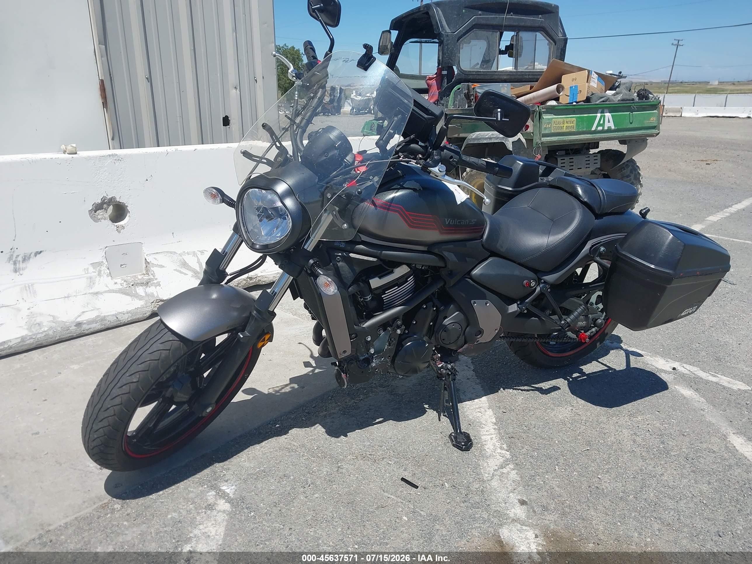2025 Kawasaki En VIN JKAENED16SDA36405 IAAI salvage auction — Side, Salvage (California), sold $2,550 on 2026-09-09 (photo 2)
