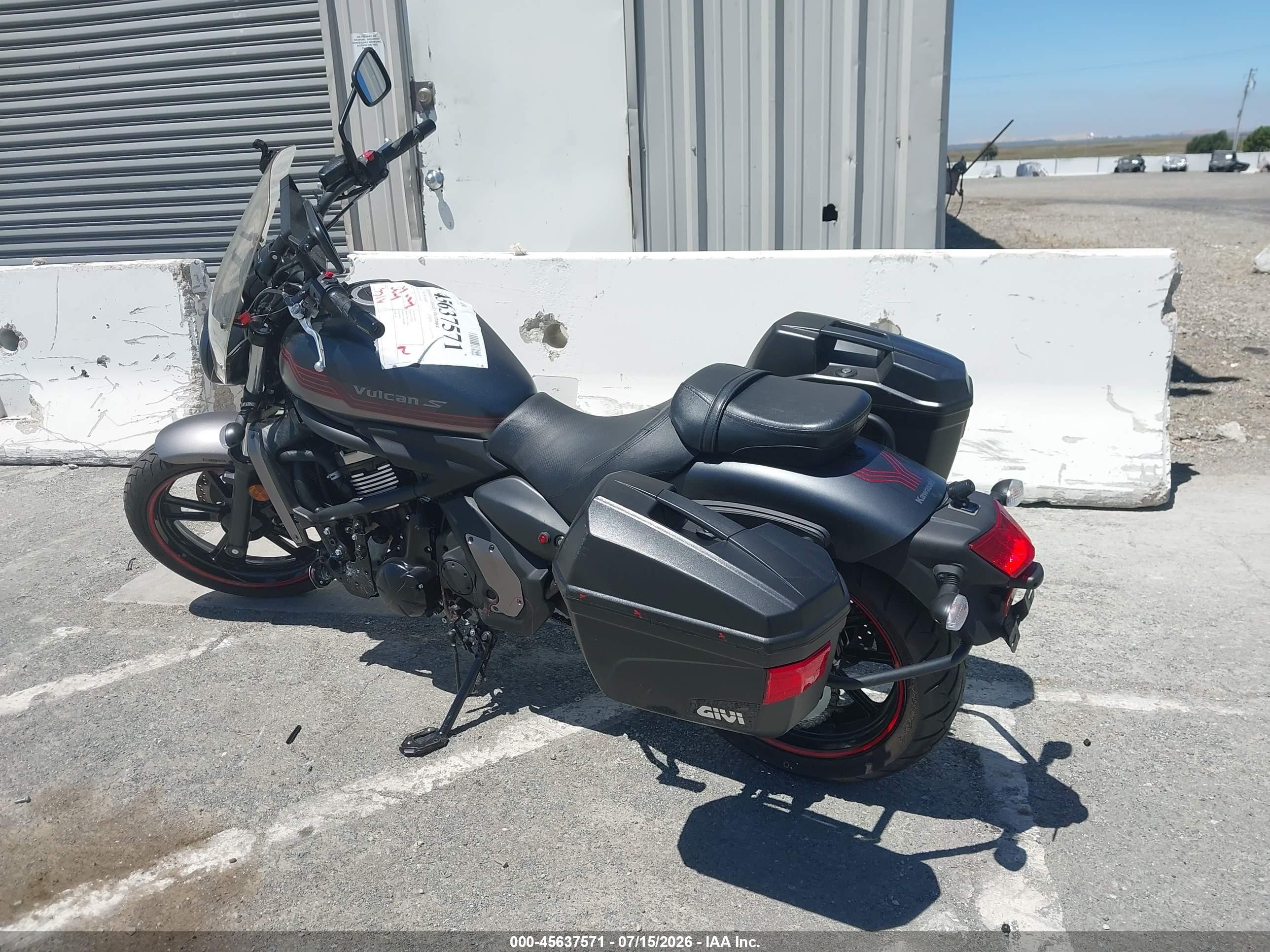 2025 Kawasaki En VIN JKAENED16SDA36405 IAAI salvage auction — Side, Salvage (California), sold $2,550 on 2026-09-09 (photo 3)