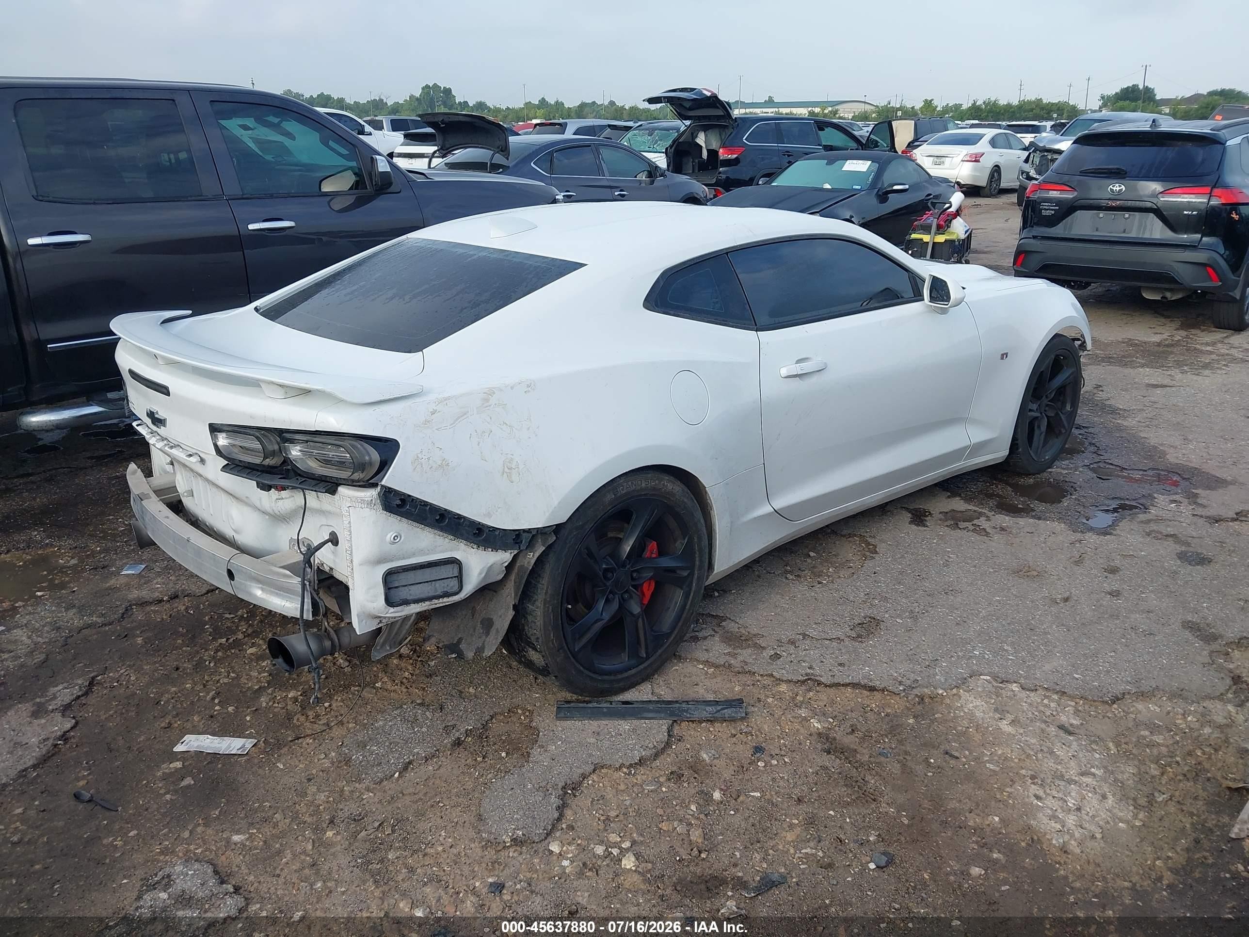 2019 Chevrolet Camaro VIN 1G1FH1R76K0103282 IAAI salvage auction — Front & Rear, Original (Texas), sold $8,400 on 2026-09-24 (photo 4)