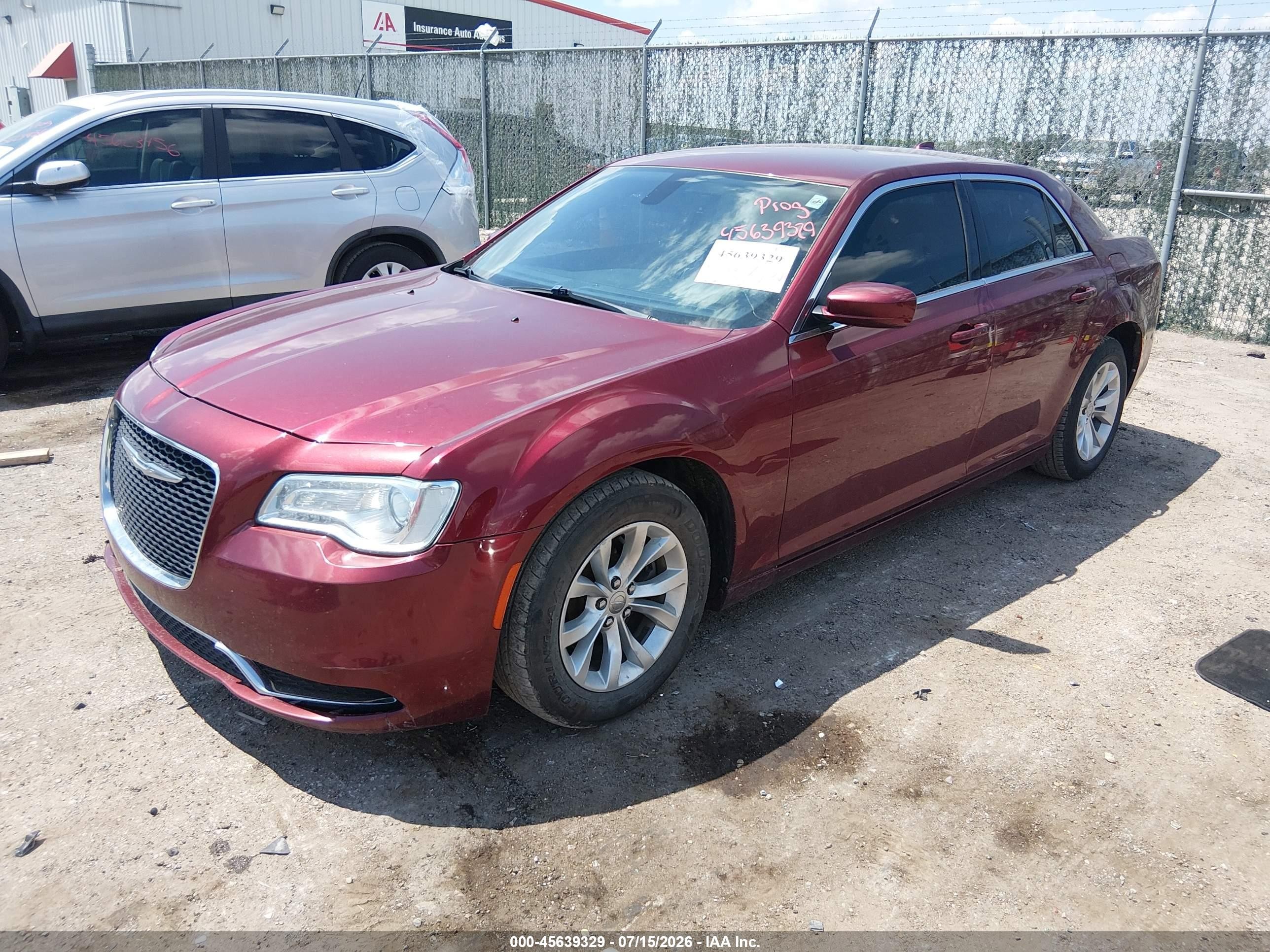 2016 Chrysler 300 VIN 2C3CCAAG4GH229734 IAAI salvage auction — Side, Salvage (Kansas), sold $1,500 on 2026-09-27 (photo 2)
