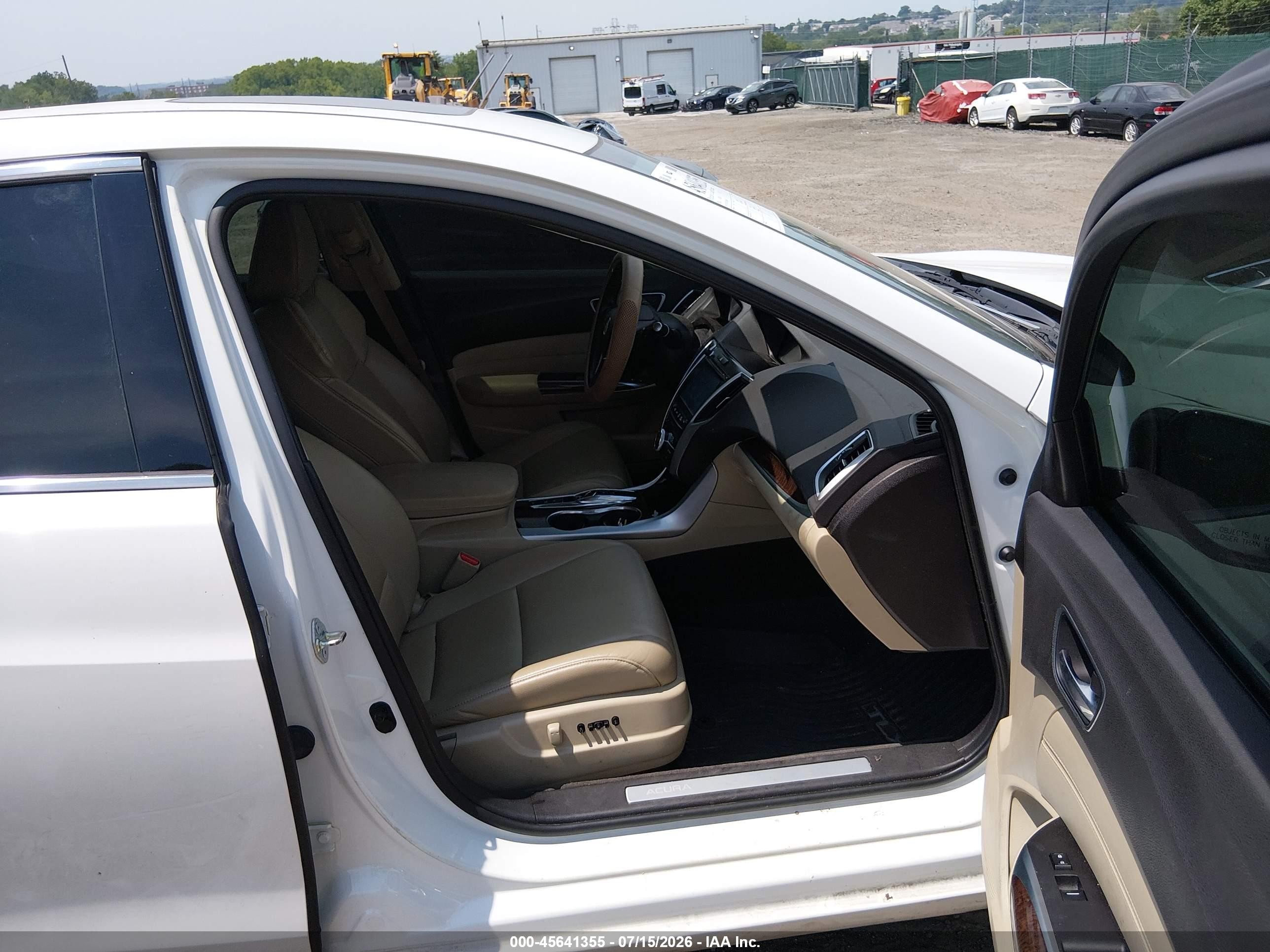 2018 Acura Tlx VIN 19UUB3F3XJA003824 IAAI salvage auction — Side, Salvage (Pennsylvania), sold $3,550 on 2026-09-24 (photo 5)