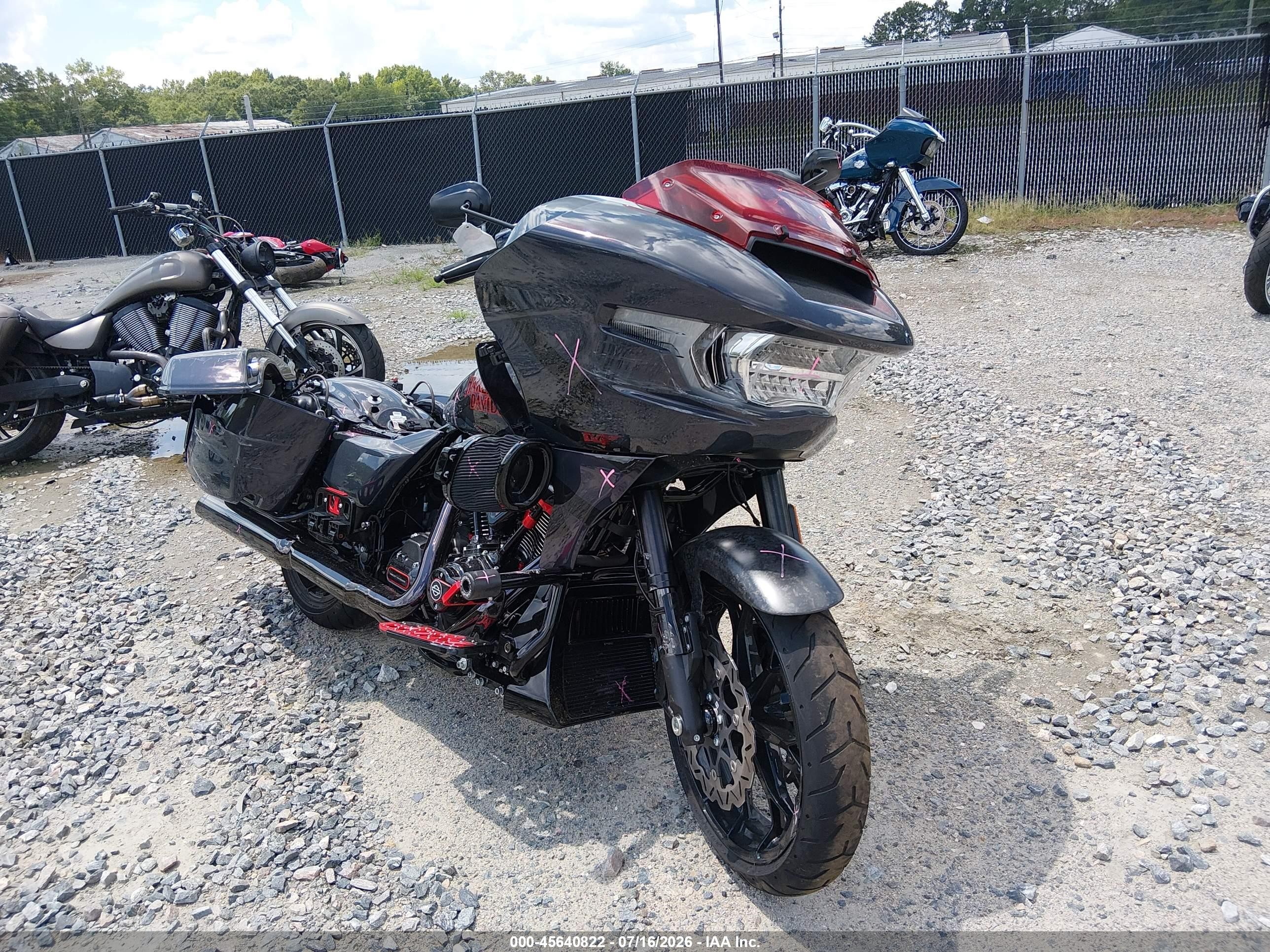 2026 Harley-Davidson FLTRXSTSE VIN 1HD1TL819TB955025 — IAAI salvage auction photo