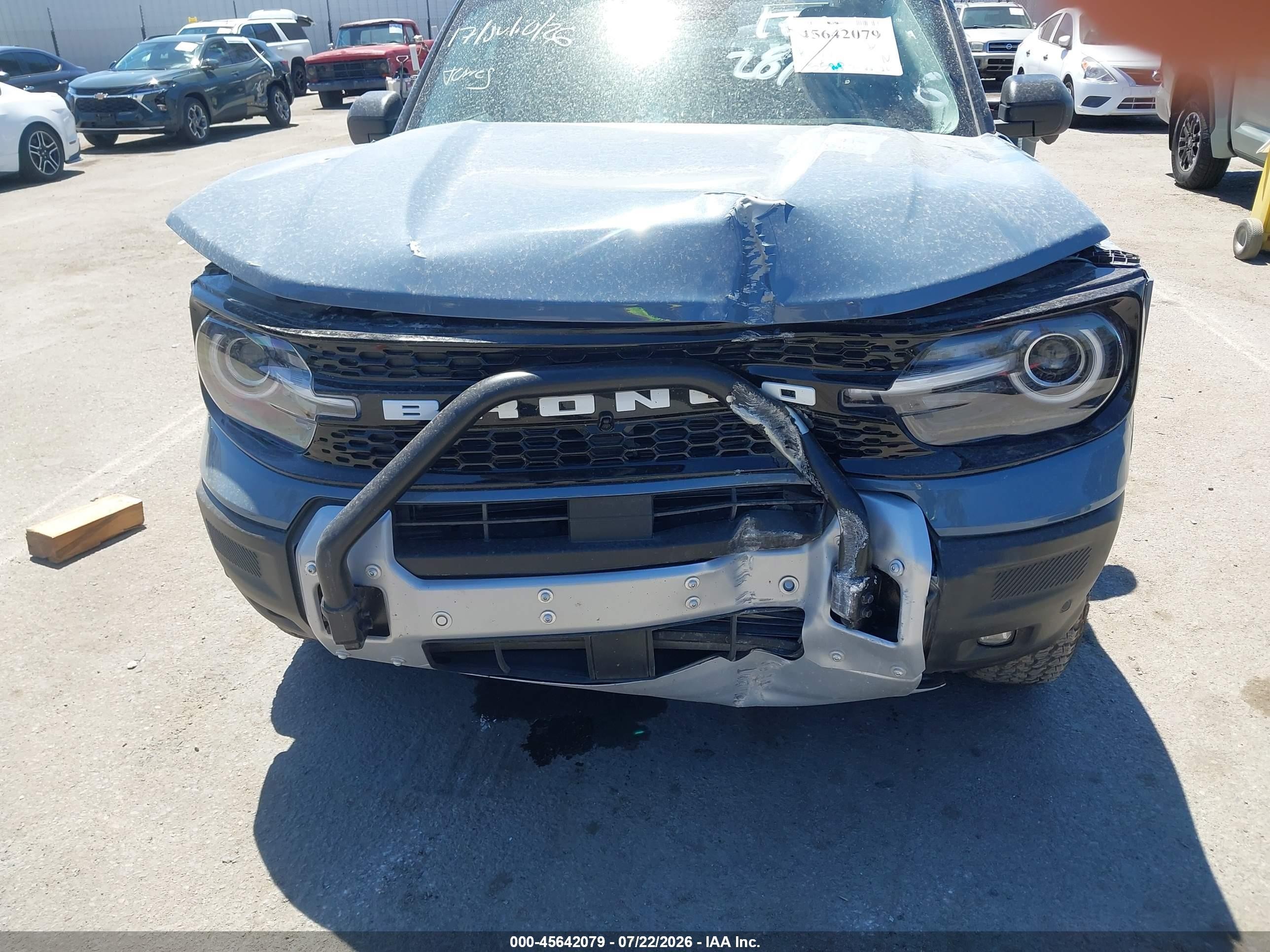 2025 Ford Bronco Sport VIN 3FMCR9DA8SRF17703 IAAI salvage auction — Front End, Wait Title, sold $10,300 on 2026-09-20 (photo 6)