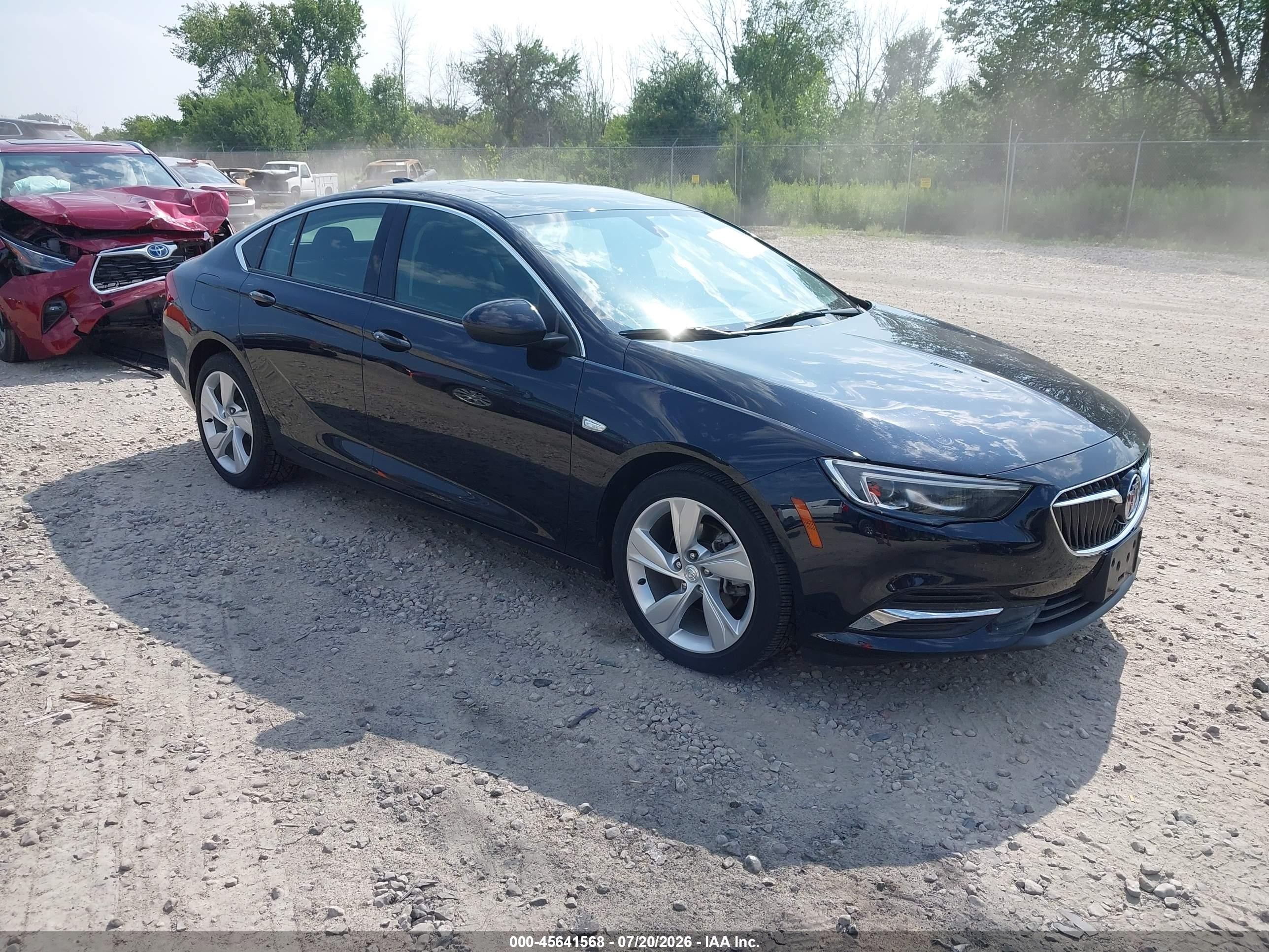 2018 Buick Regal Sportback VIN W04GL6SXXJ1078360 — IAAI salvage auction photo