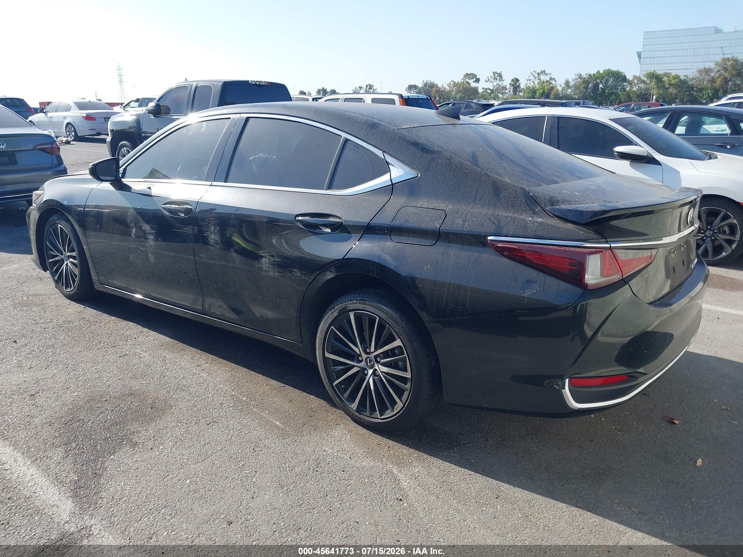 2024 Lexus ES VIN 58ADA1C14RU043940 IAAI salvage auction — Unknown, Salvage (California), sold $13,500 on 2026-09-03 (photo 3)