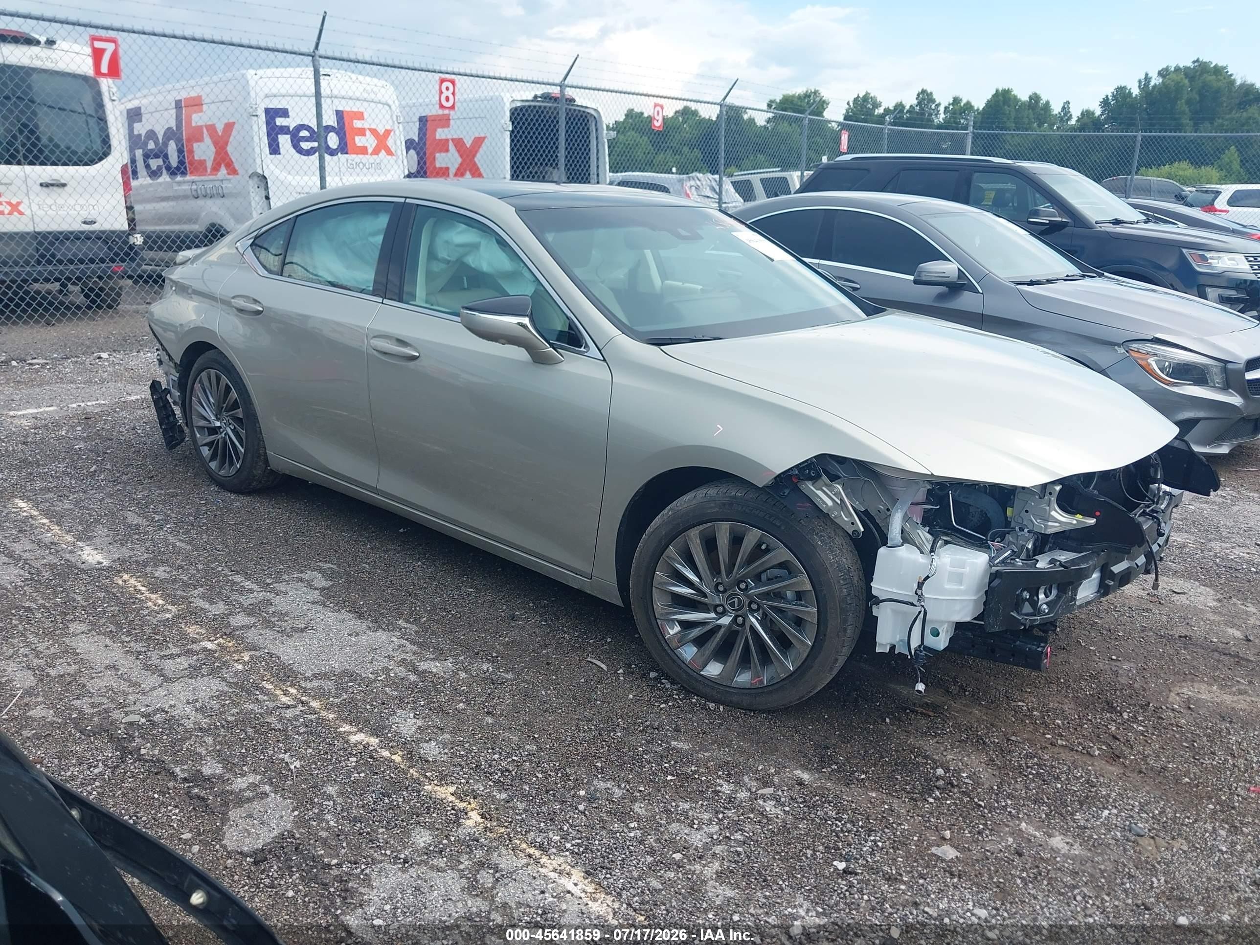 2025 Lexus ES 350 VIN 58AFZ1B17SU188432 — IAAI salvage auction photo