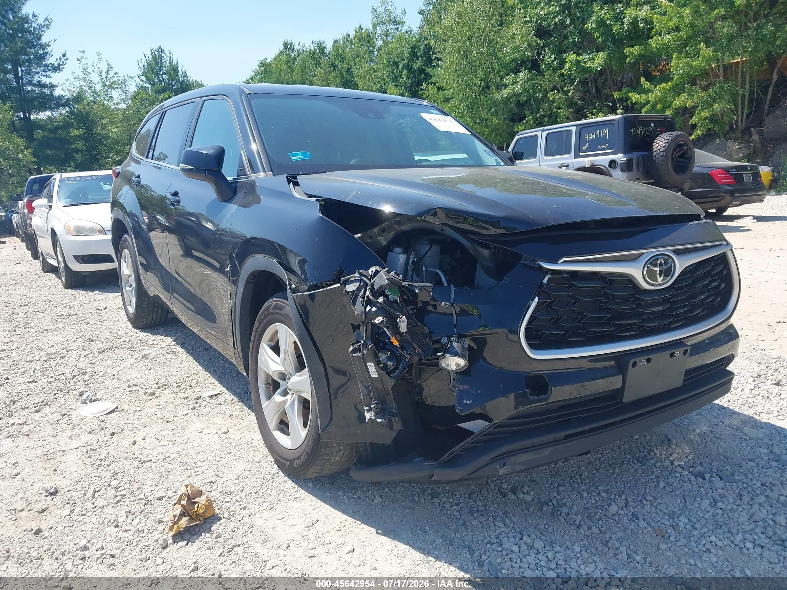 2023 Toyota Highlander VIN 5TDKDRAH6PS029502 — IAAI salvage auction photo