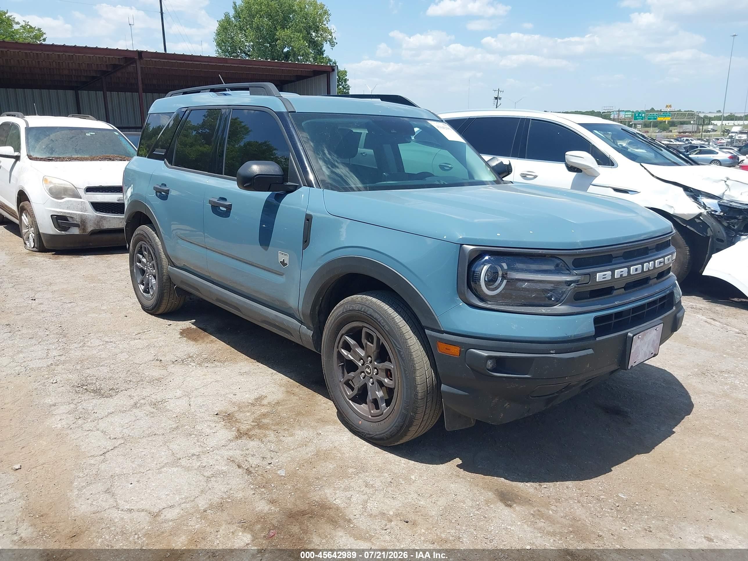 2022 Ford Bronco Sport VIN 3FMCR9B65NRD37551 — IAAI salvage auction photo