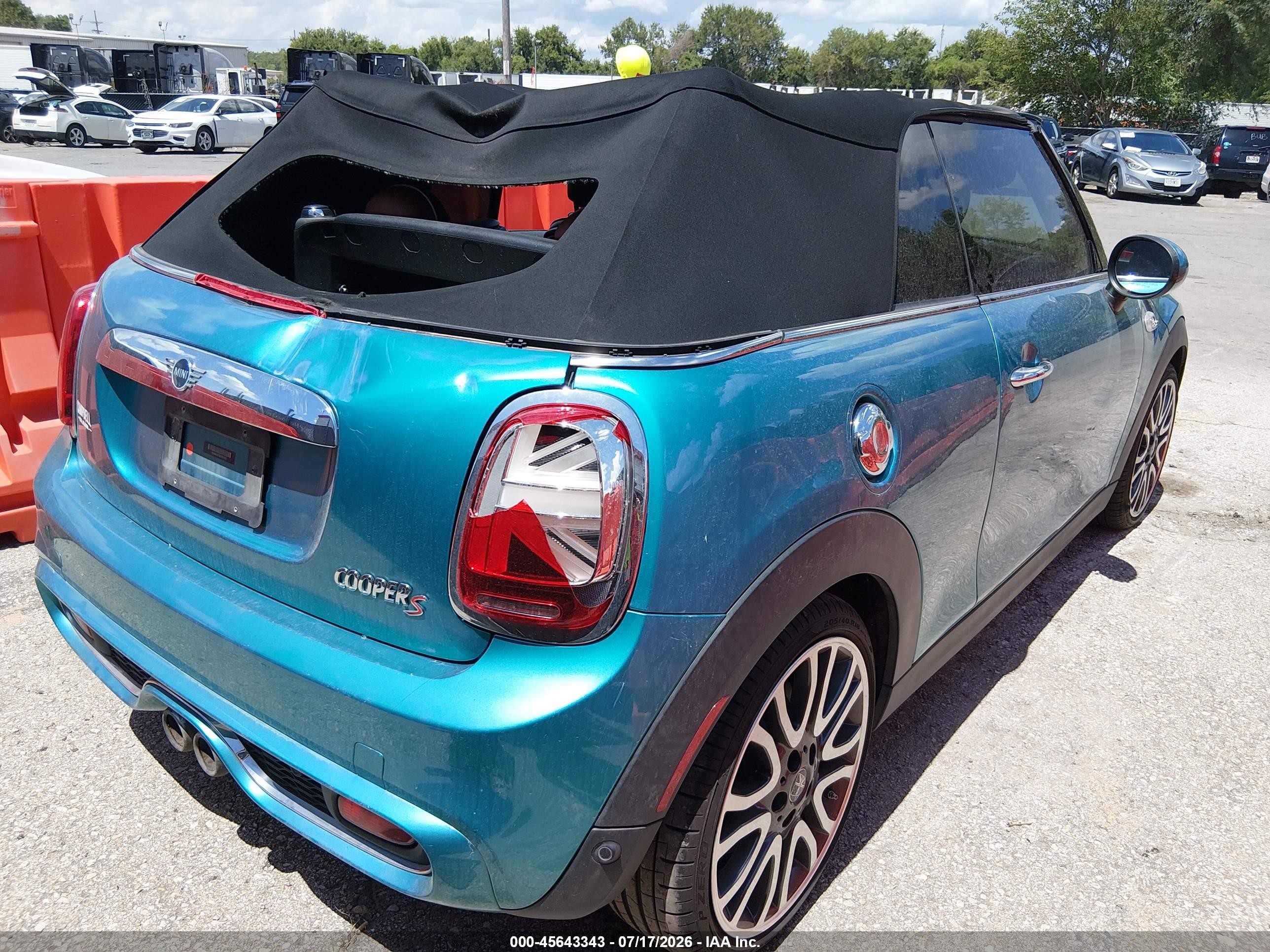 2019 Mini Convertible VIN WMWWG9C59K3E41323 IAAI salvage auction — Top/Roof, Salvage (Kansas), sold $3,400 on 2026-09-19 (photo 4)