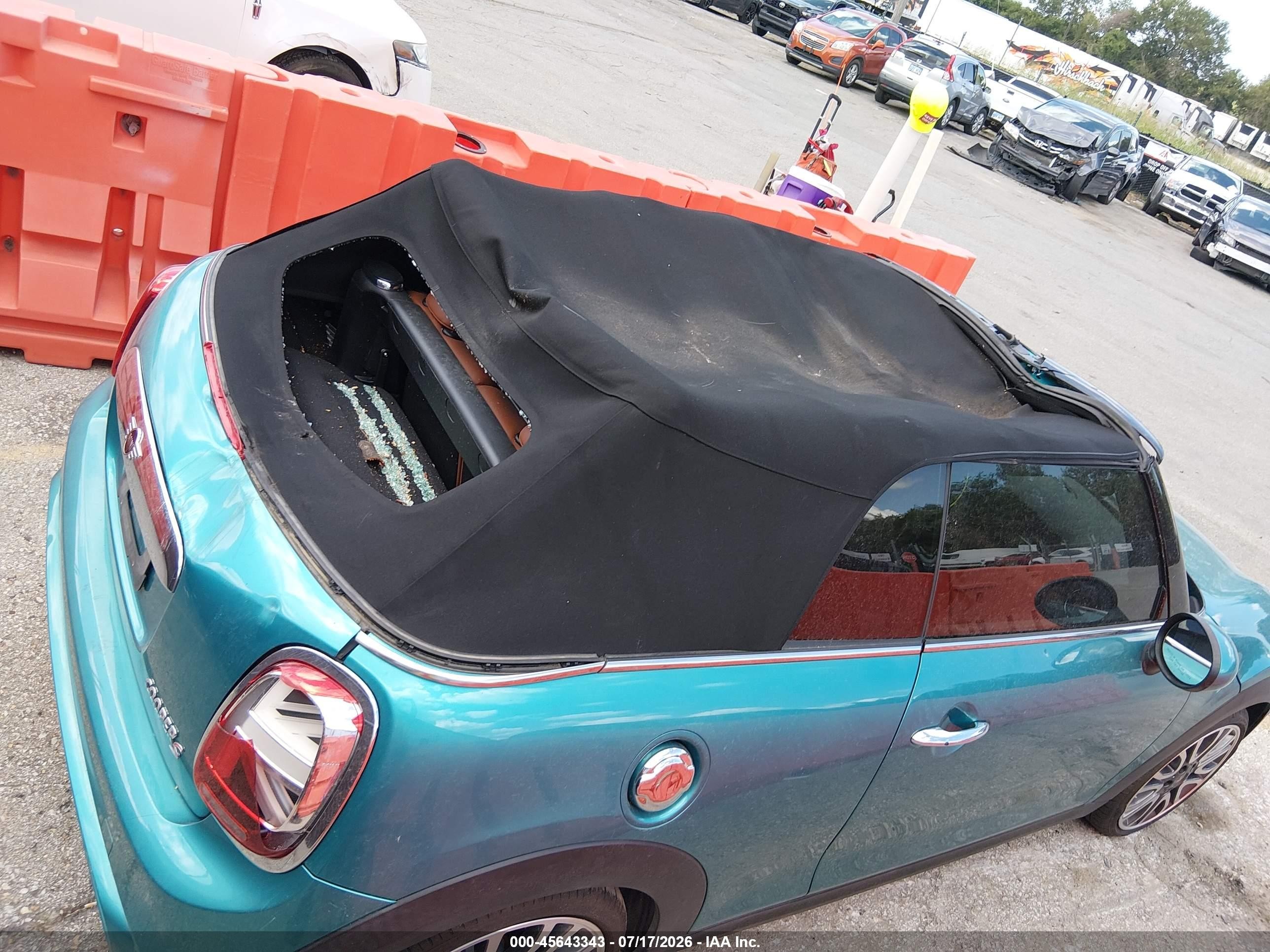 2019 Mini Convertible VIN WMWWG9C59K3E41323 IAAI salvage auction — Top/Roof, Salvage (Kansas), sold $3,400 on 2026-09-19 (photo 6)