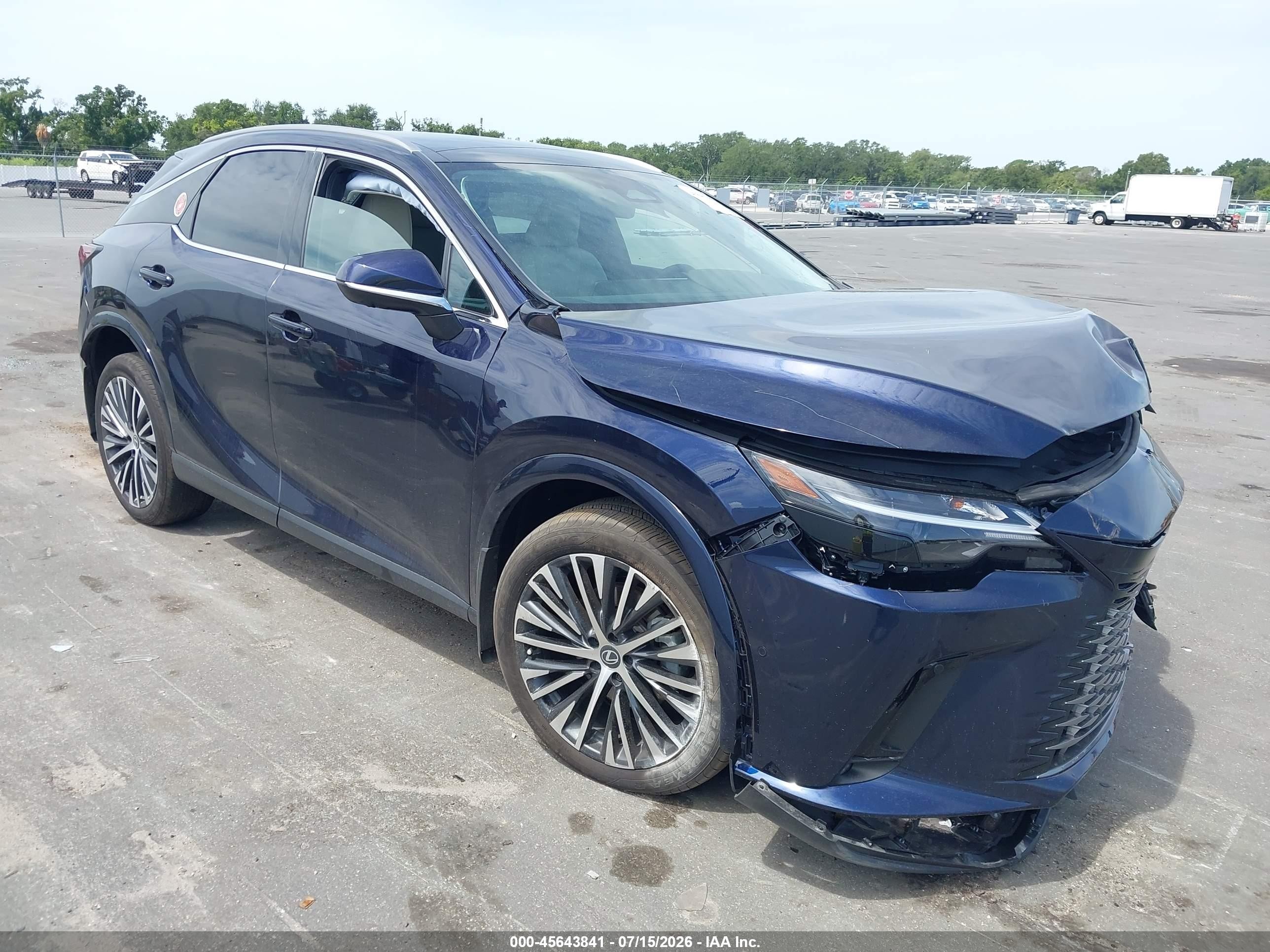 2026 Lexus RX 350h VIN 2T2BBMCA5TC112779 — IAAI salvage auction photo