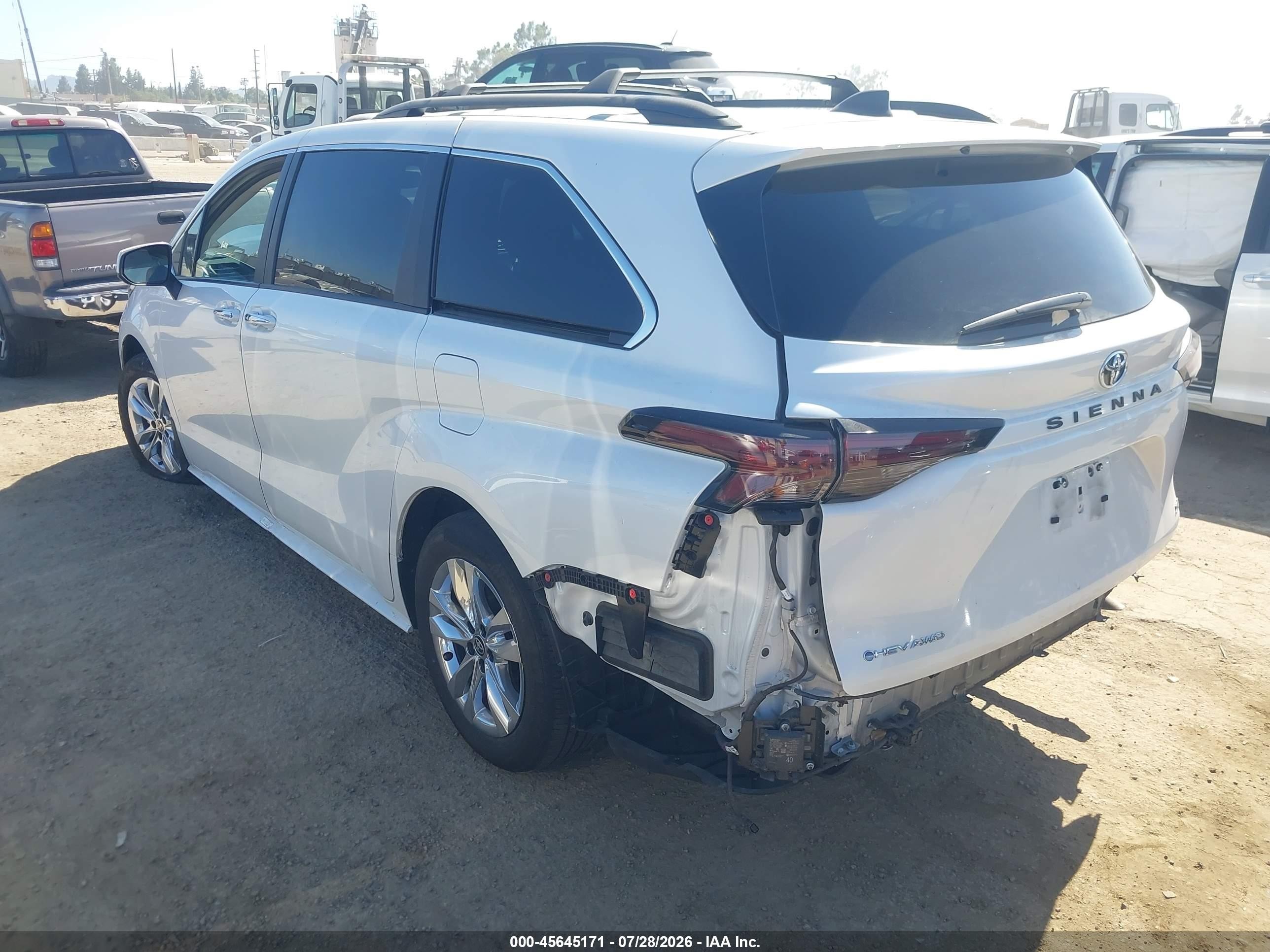 2026 Toyota Sienna VIN 5TDYSKFC3TS228943 IAAI salvage auction — Rear End, Salvage (California), sold $24,300 on 2026-08-19 (photo 3)