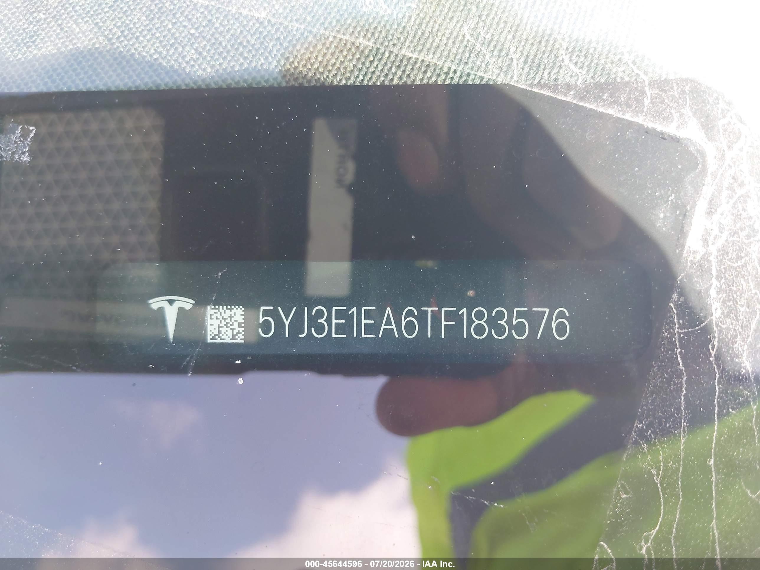 2026 Tesla Model 3 VIN 5YJ3E1EA6TF183576 IAAI salvage auction — Side, Wait Title, sold $10,900 on 2026-09-20 (photo 9)