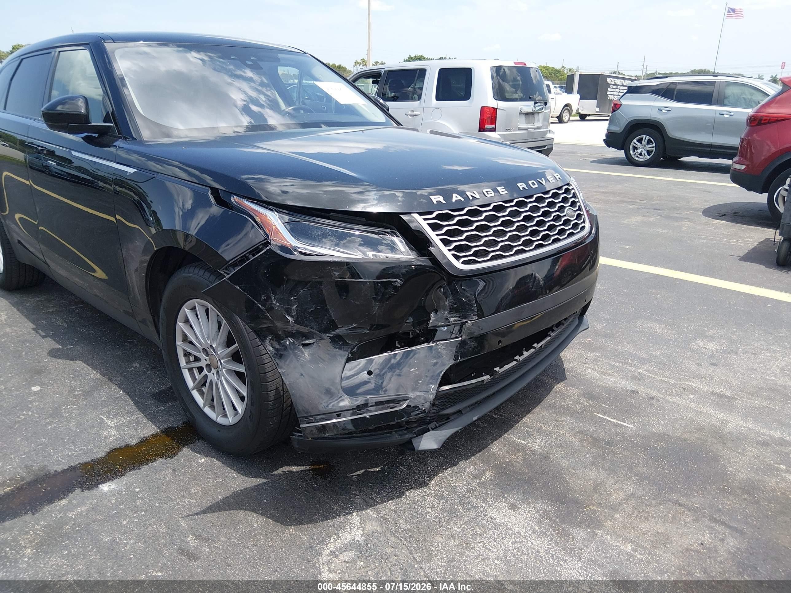 2019 Land rover Range rover velar VIN SALYA2EX9KA210989 IAAI salvage auction — Unknown, Rebuildable (Florida), sold $8,000 on 2026-10-05 (photo 6)