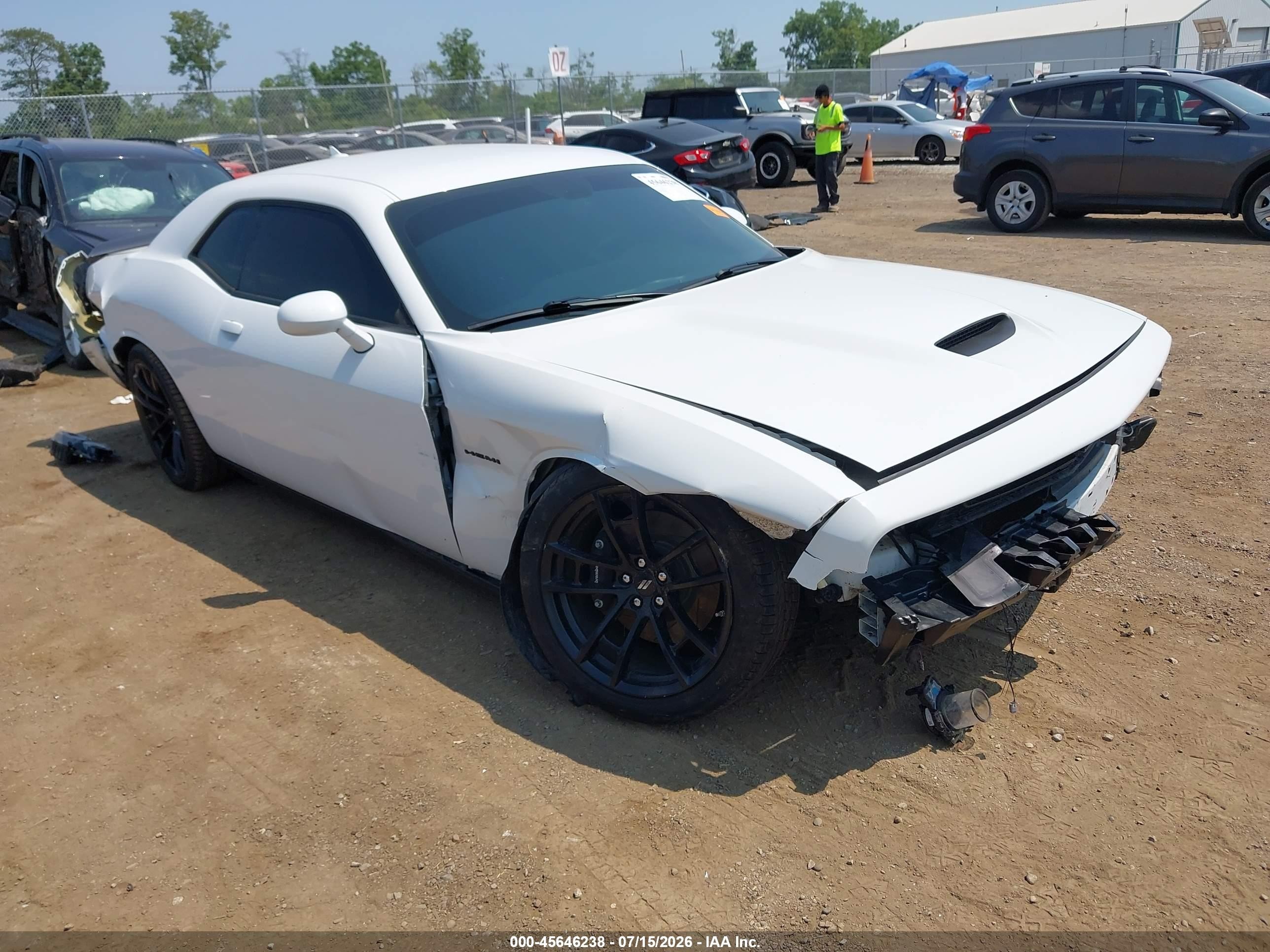 2020 Dodge Challenger VIN 2C3CDZBT7LH161804 — IAAI salvage auction photo