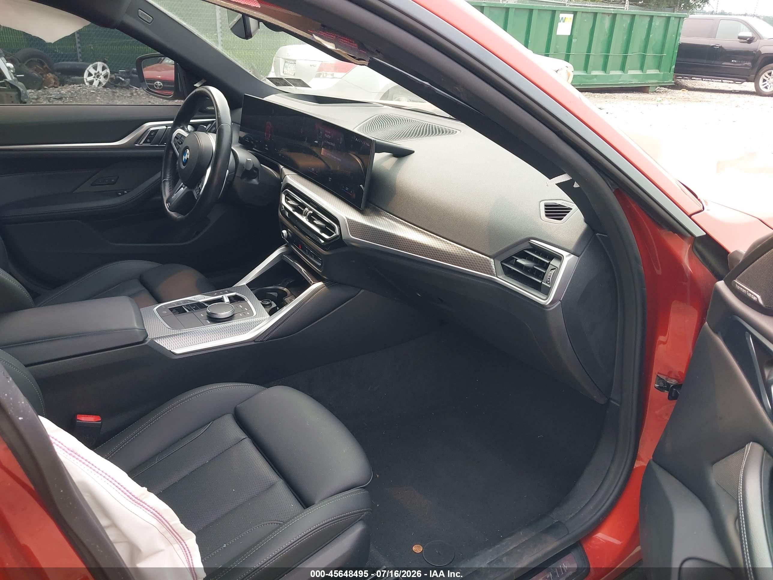 2024 BMW 4er VIN WBA13AW05RFR10629 IAAI salvage auction — Side, Salvage (Pennsylvania), sold $19,600 on 2026-08-15 (photo 5)