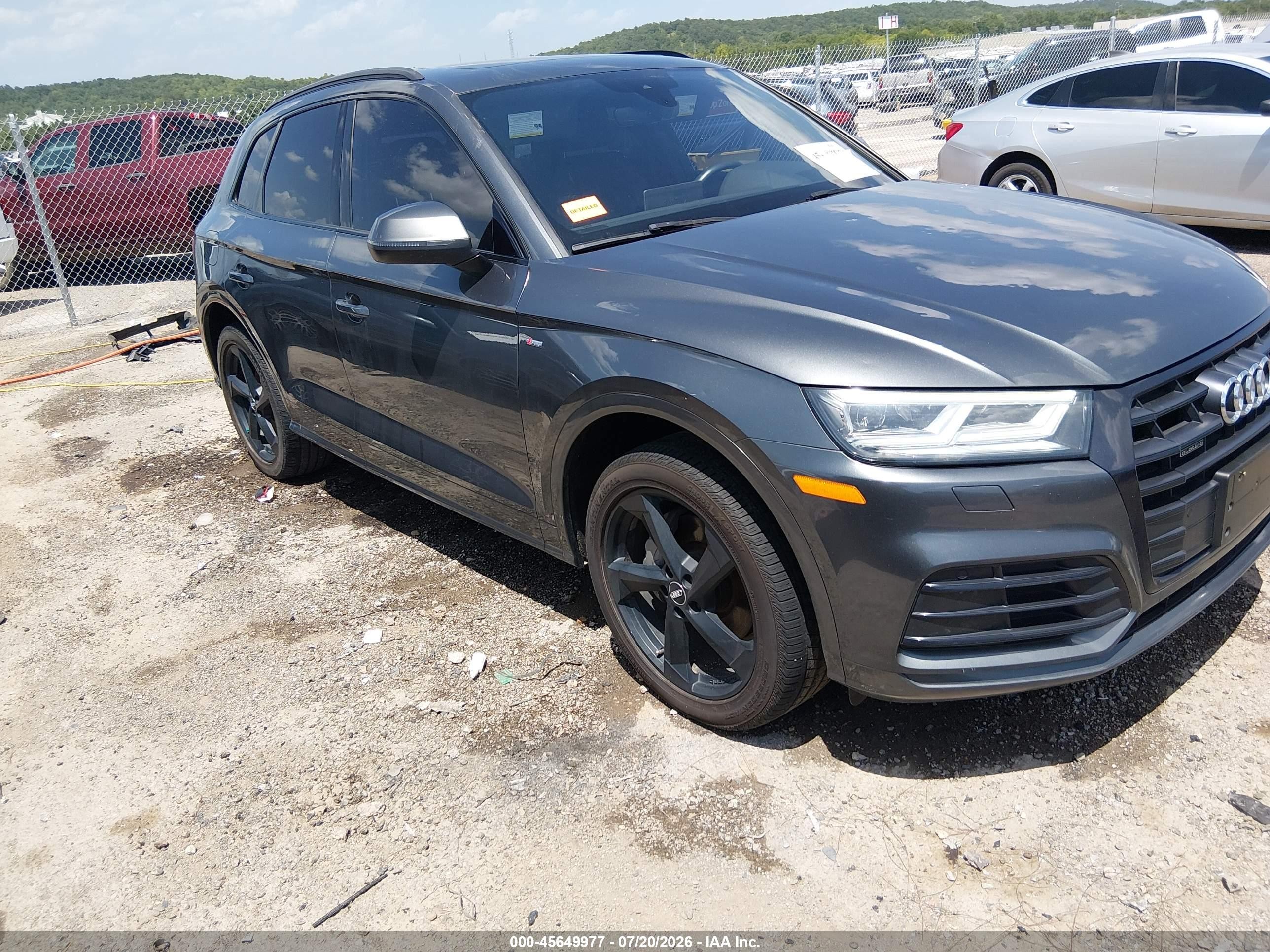 2020 Audi Q5 VIN WA1ENAFY6L2075704 — IAAI salvage auction photo
