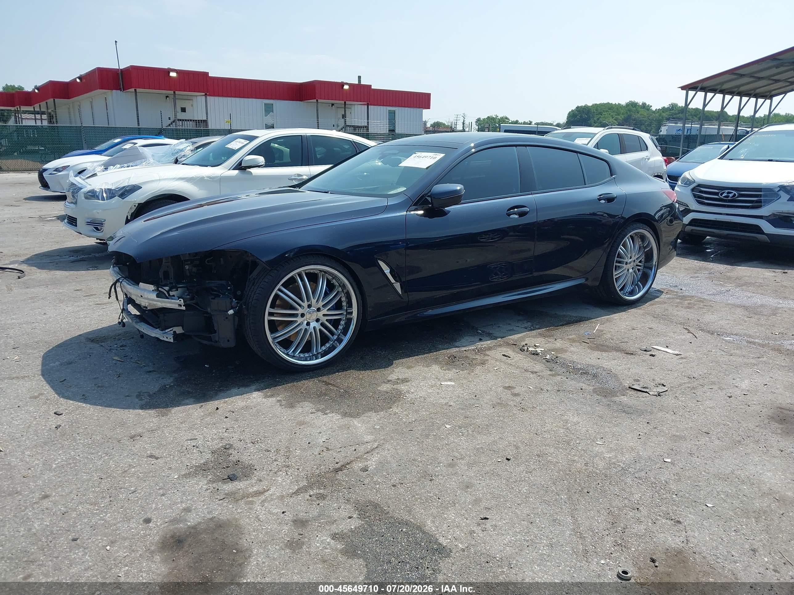 2022 BMW 8er VIN WBAGV4C06NCG88269 IAAI salvage auction — Front End, Salvage - Greater Than 75% (Maryland), sold $21,700 on 2026-10-01 (photo 2)