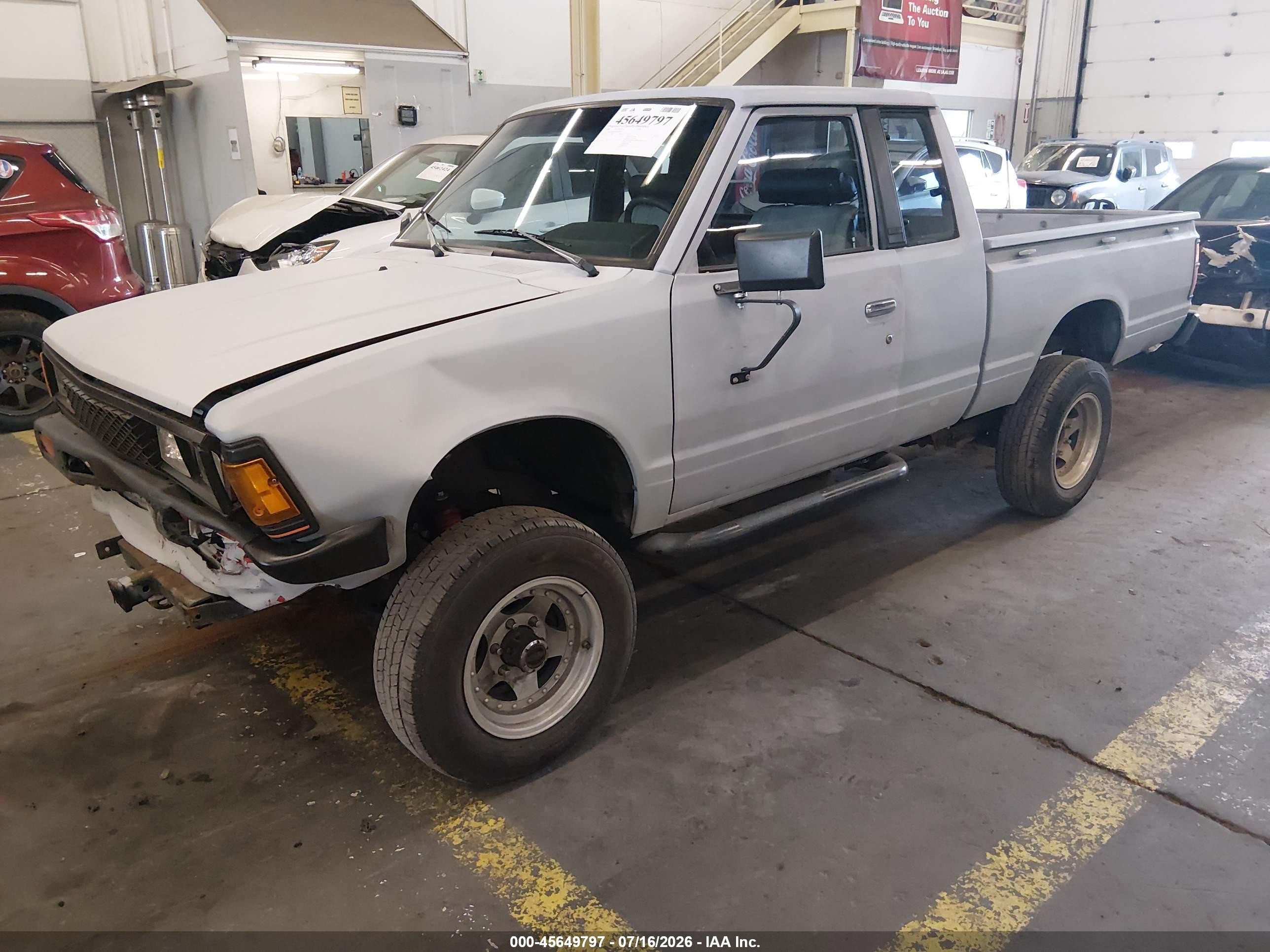 1984 Datsun 720 VIN JN6ND06YXEW018045 IAAI salvage auction — Front End, Salvage (Oregon), sold $775 on 2026-09-16 (photo 2)