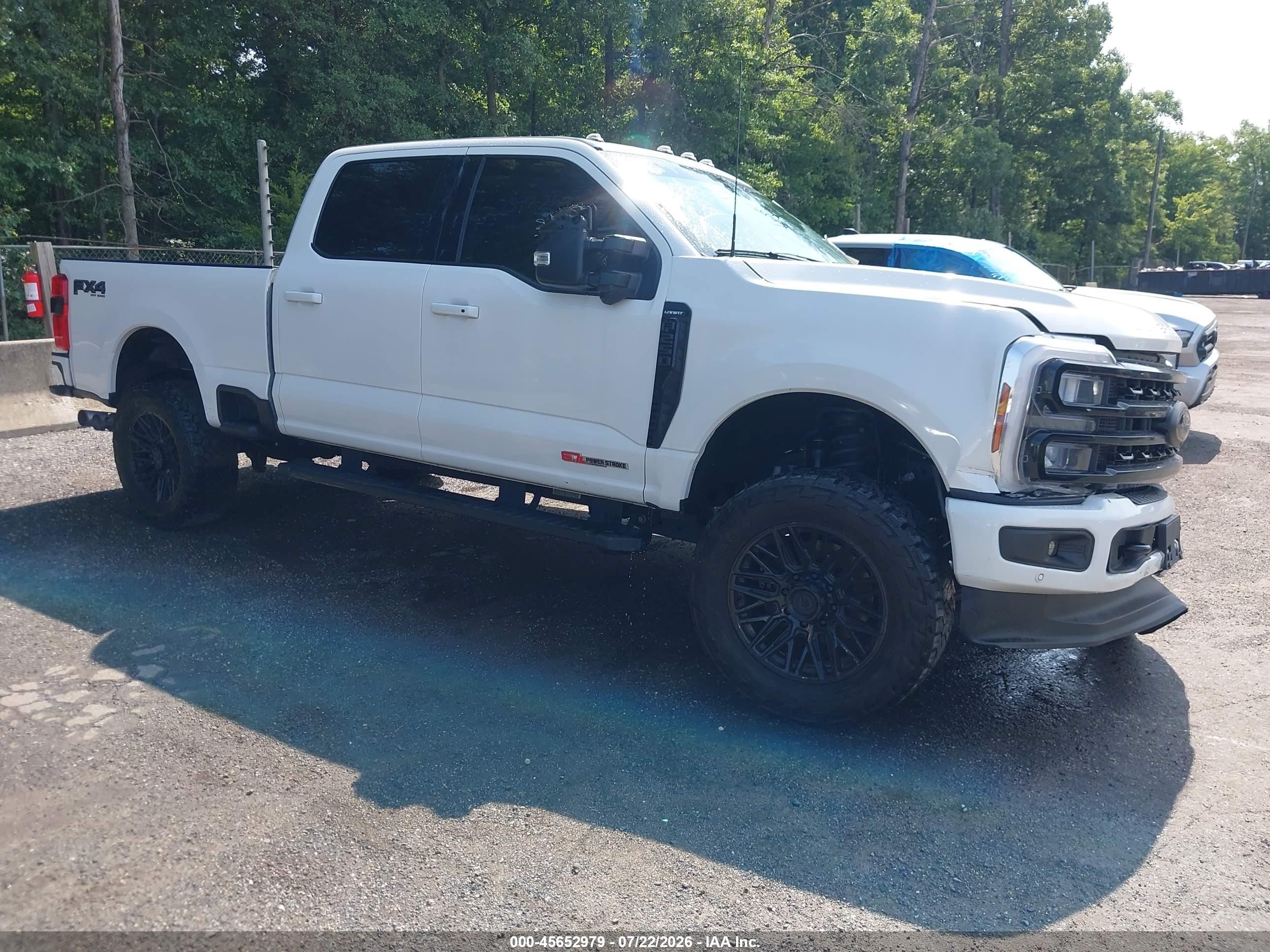 2024 Ford F-250 VIN 1FT8W2BM0RED30637 — IAAI salvage auction photo