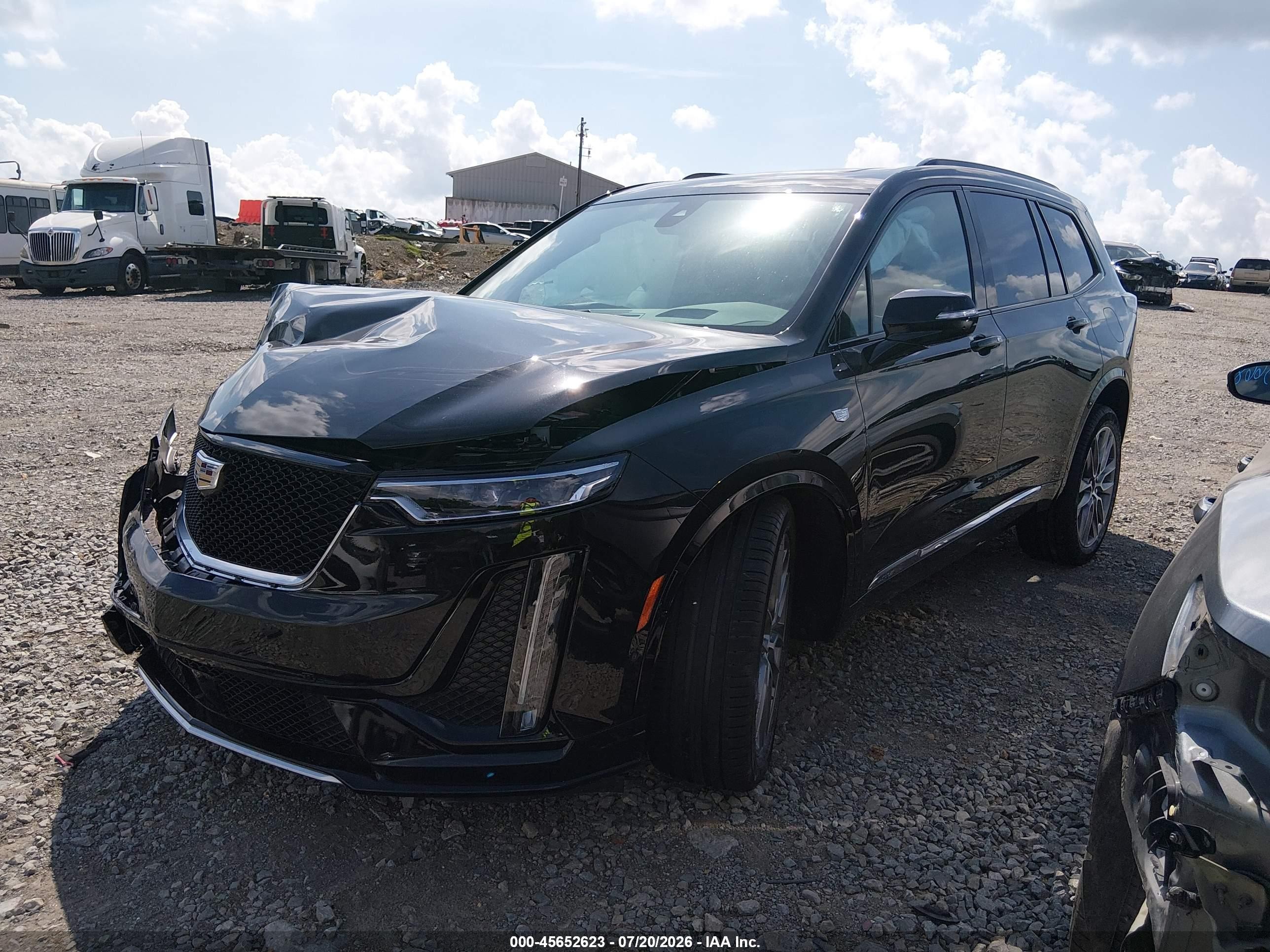 2020 Cadillac XT6 VIN 1GYKPGRS6LZ237703 IAAI salvage auction — Front End, Salvage (Tennessee), sold $7,700 on 2026-09-14 (photo 2)