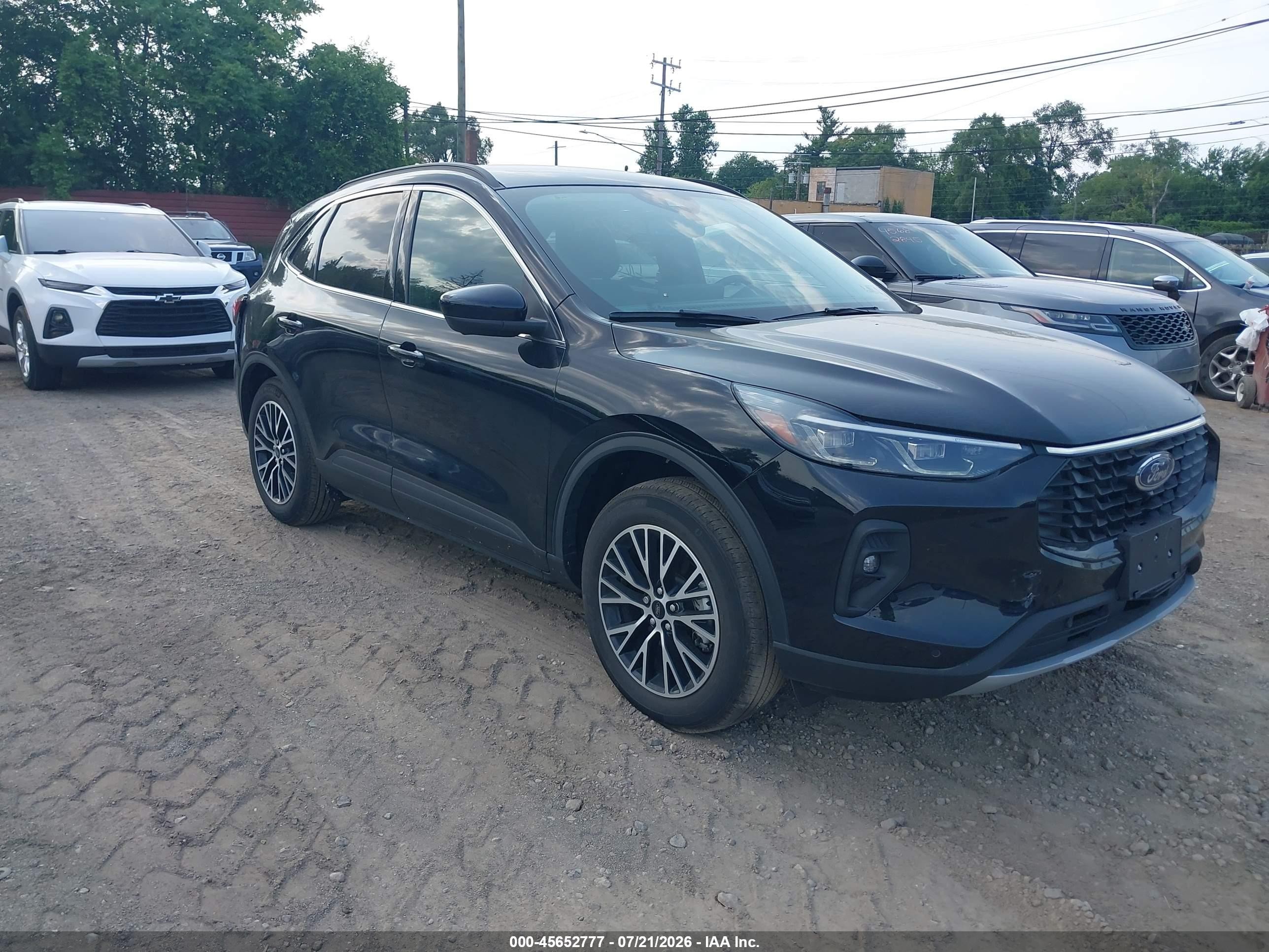 2025 Ford Escape VIN 1FMCU0E11SUA47421 IAAI salvage auction — Rear End, Salvage (Michigan), sold $16,000 on 2026-09-25 (photo 1)