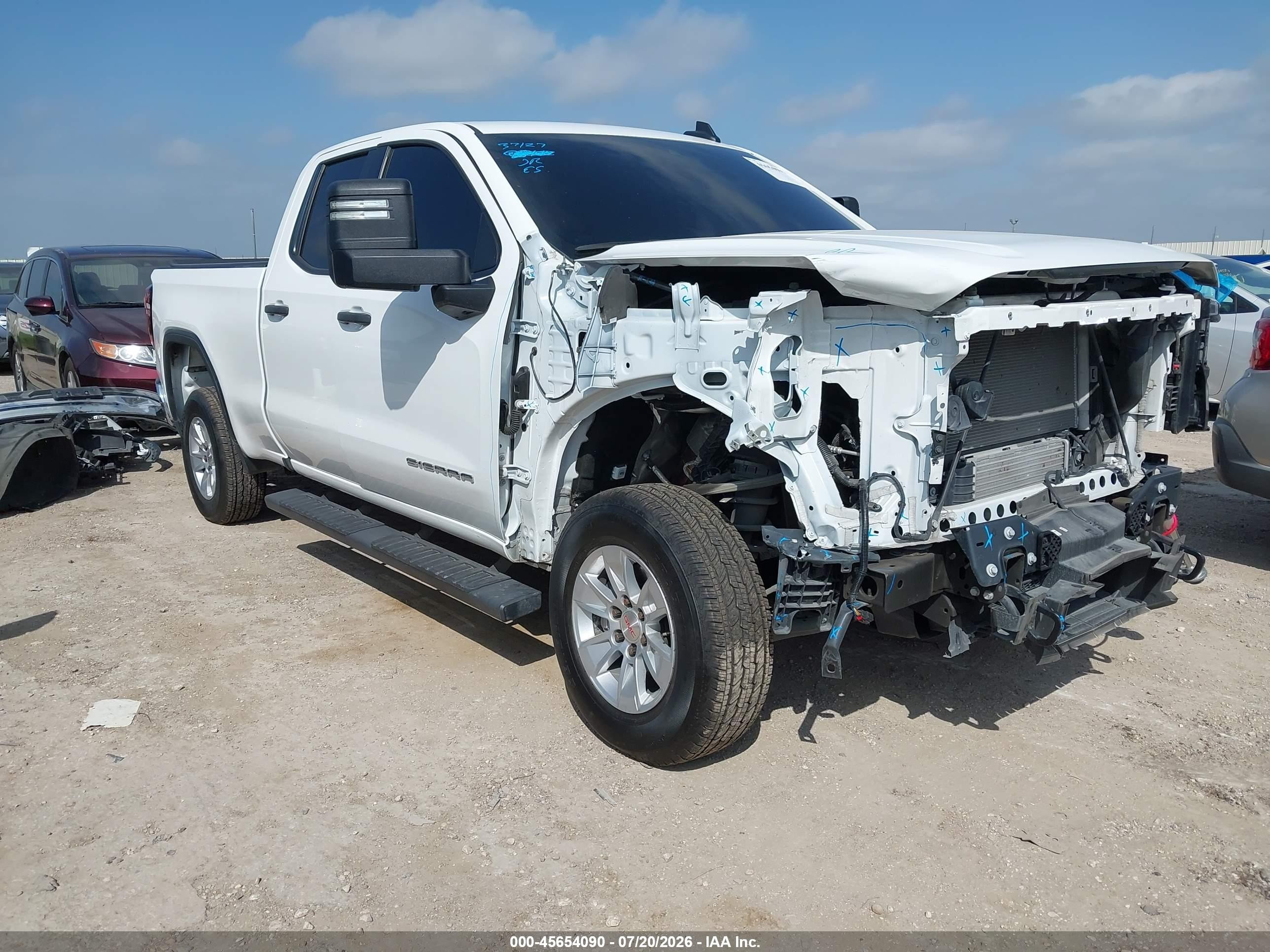 2024 GMC Sierra 1500 VIN 1GTRHAEK7RZ354266 — IAAI salvage auction photo