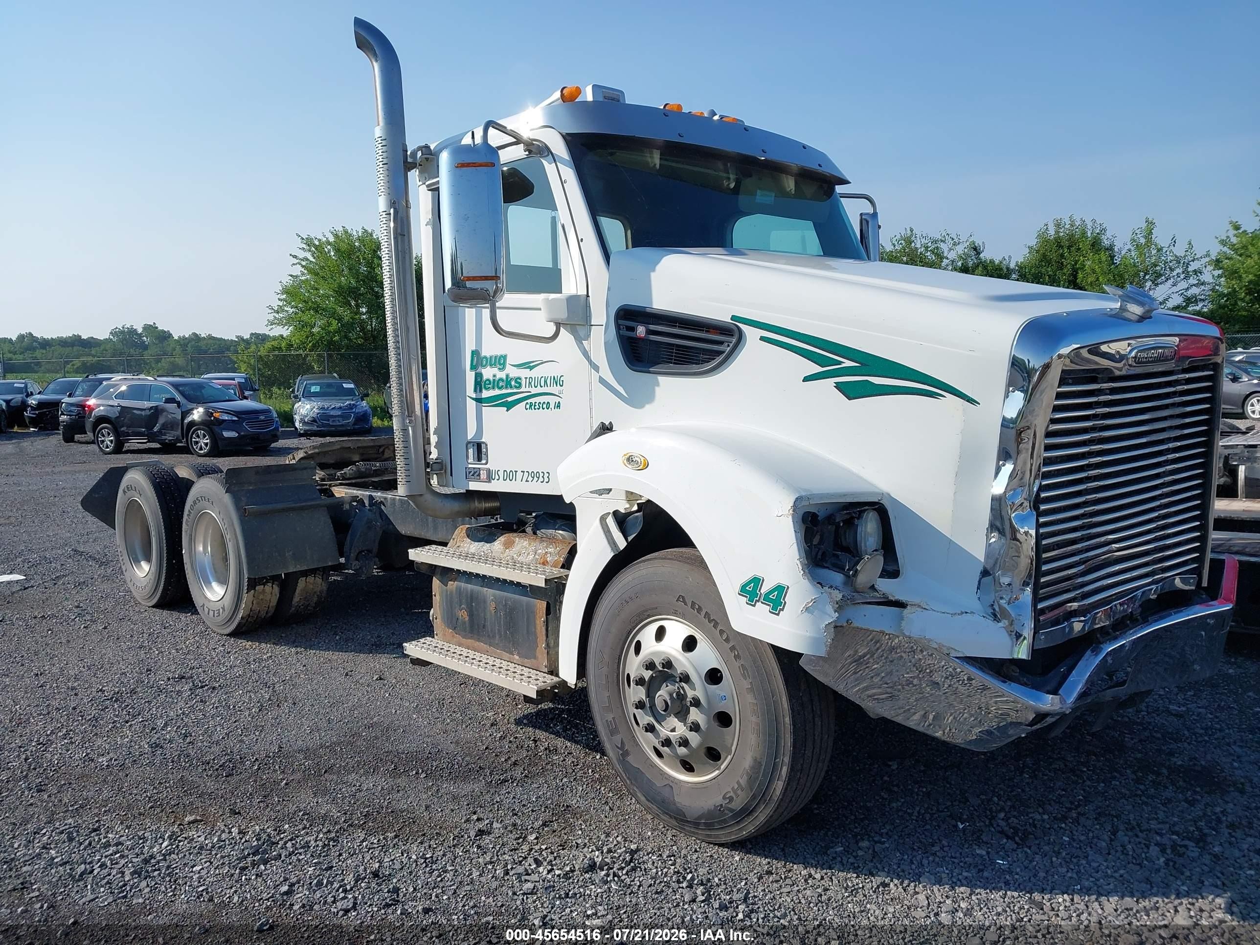 2023 Freightliner Sd122 VIN 3AKJGNDV5PDUR1520 — IAAI salvage auction photo