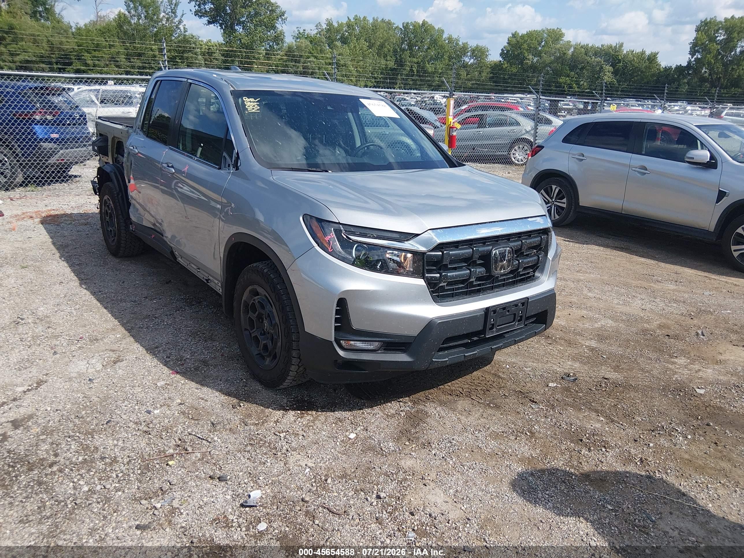 2025 Honda Ridgeline VIN 5FPYK3F41SB016230 — IAAI salvage auction photo