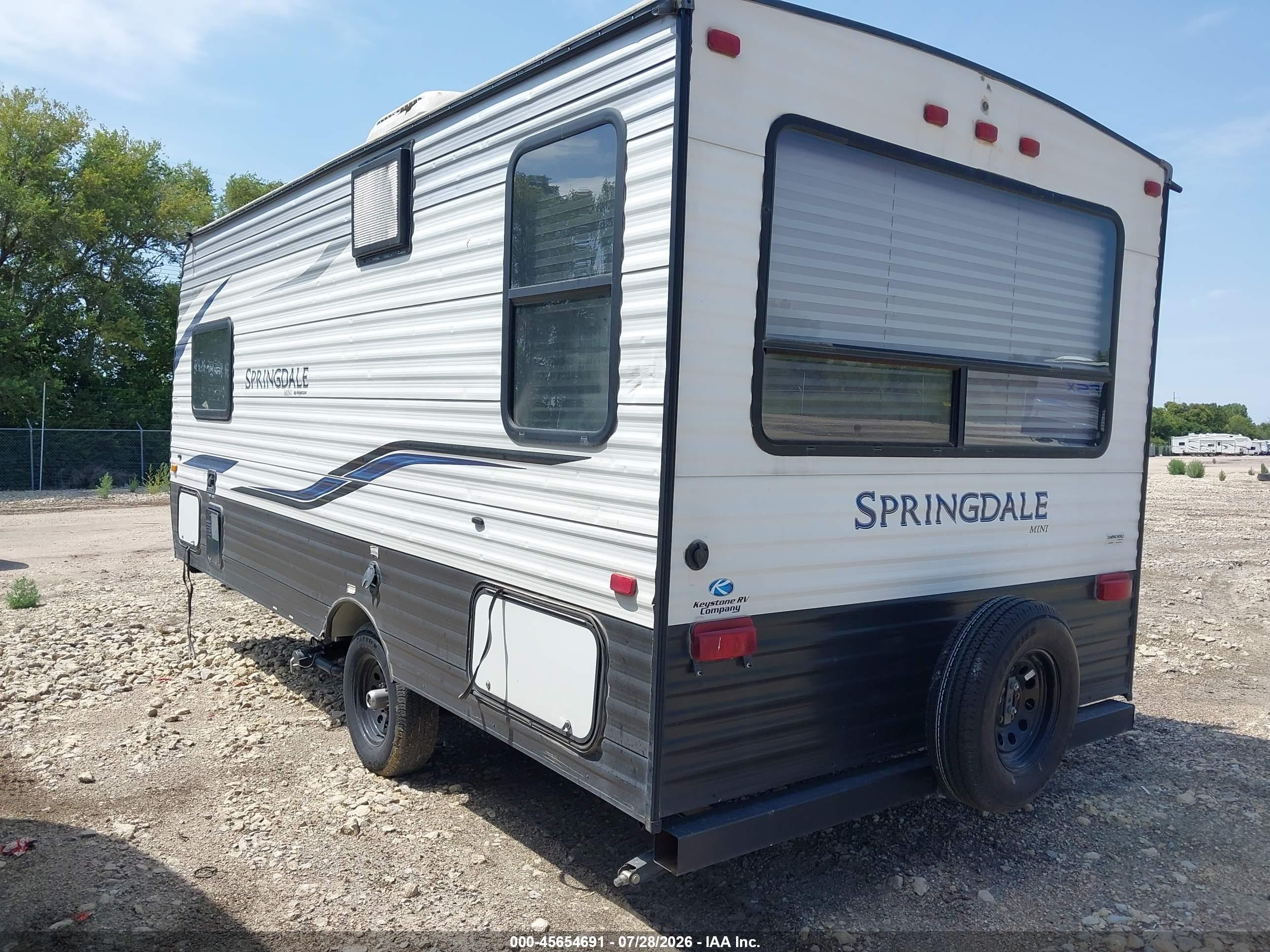 2021 Keystone Rv Springdale VIN 4YDT1751XMW103611 IAAI salvage auction — Hail, Salvage (Kansas), sold $2,400 on 2026-09-09 (photo 3)
