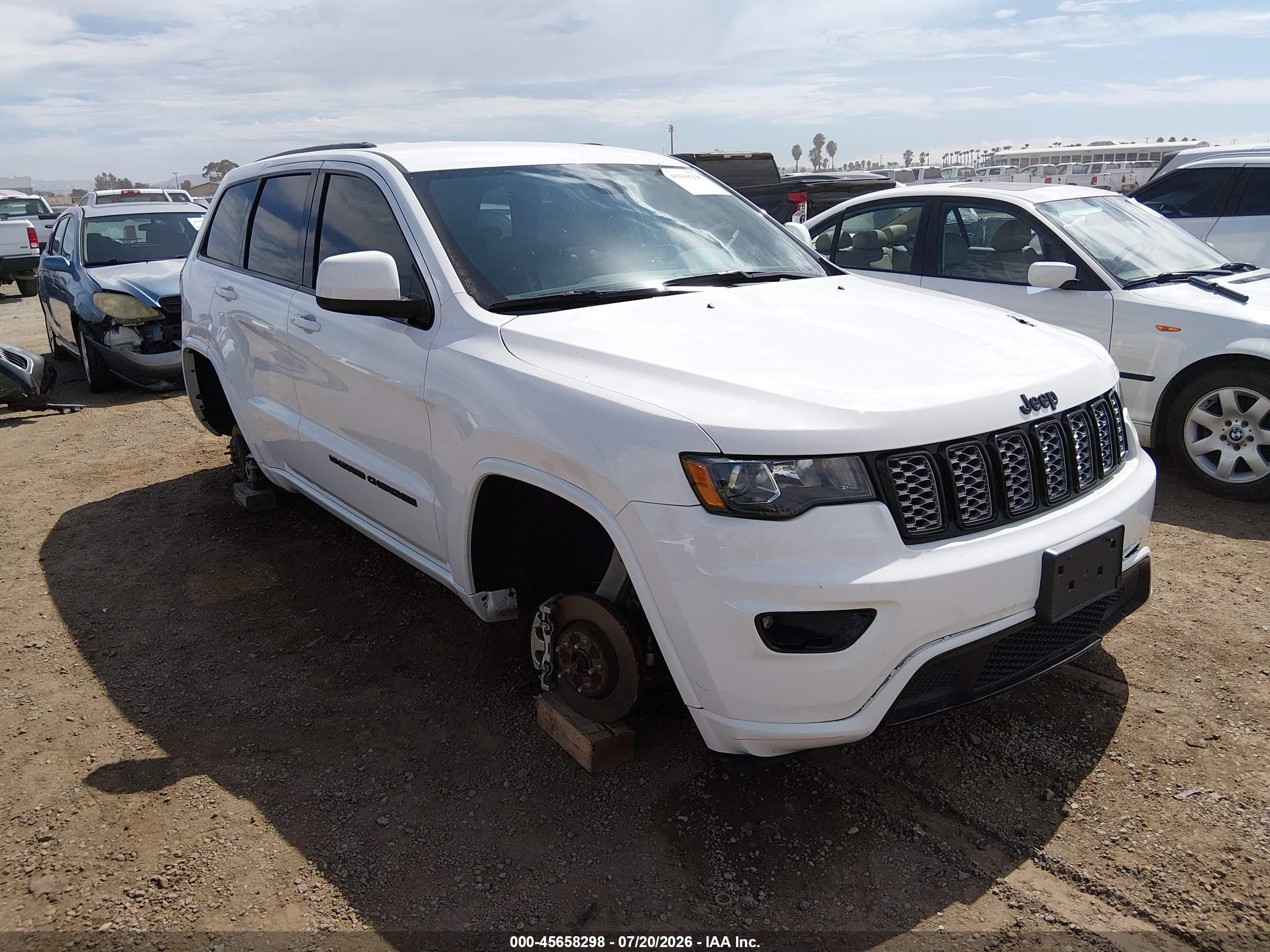 2022 Jeep Grand Cherokee WK VIN 1C4RJFAG6NC116912 — IAAI salvage auction photo