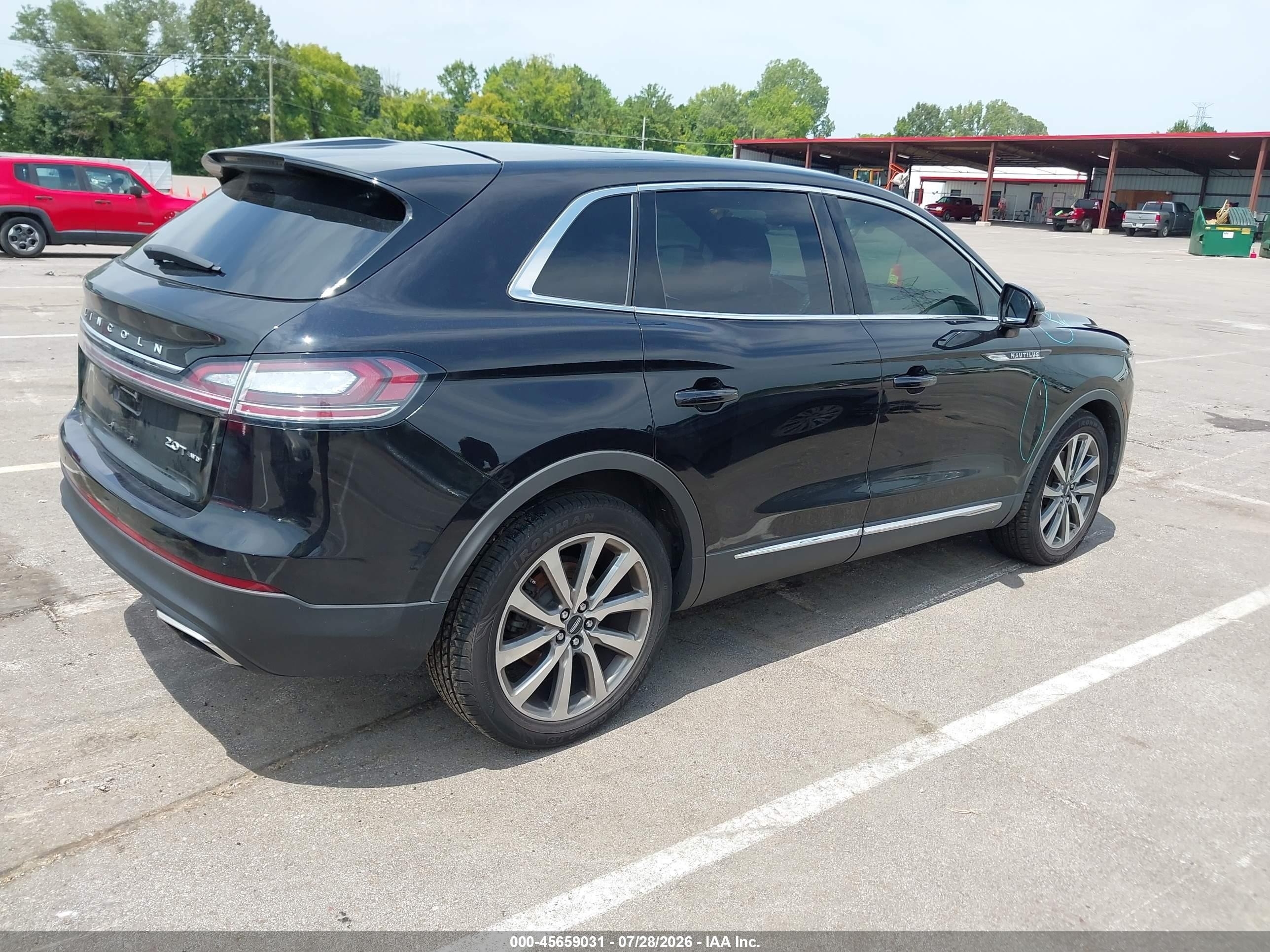 2019 Lincoln Nautilus VIN 2LMPJ8K90KBL54141 IAAI salvage auction — Front End, Salvage (Tennessee), sold $4,100 on 2026-09-13 (photo 4)