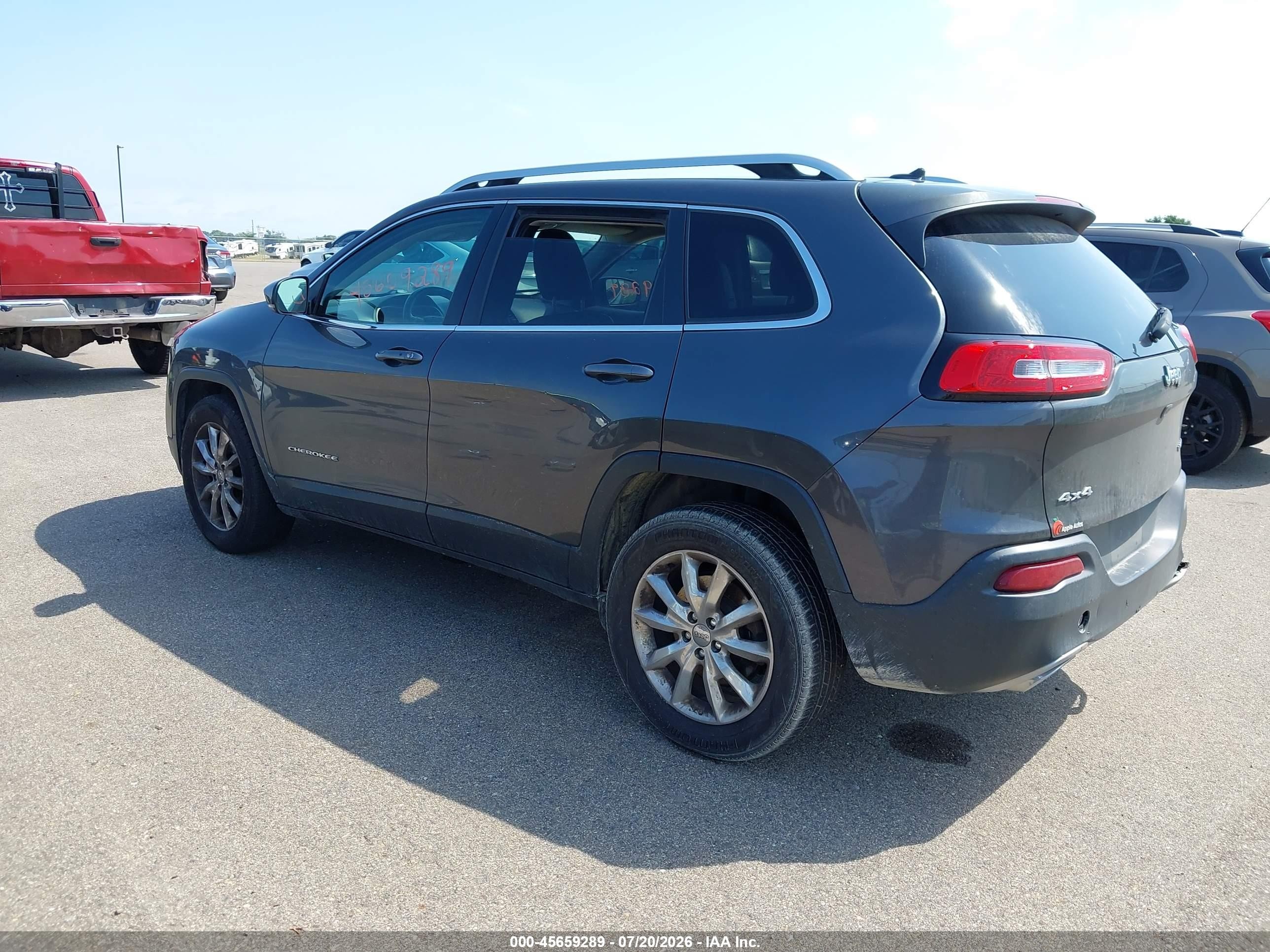 2015 Jeep Cherokee VIN 1C4PJMDS9FW765065 IAAI salvage auction — Hail, Salvage (Minnesota), sold $2,000 on 2026-10-07 (photo 3)