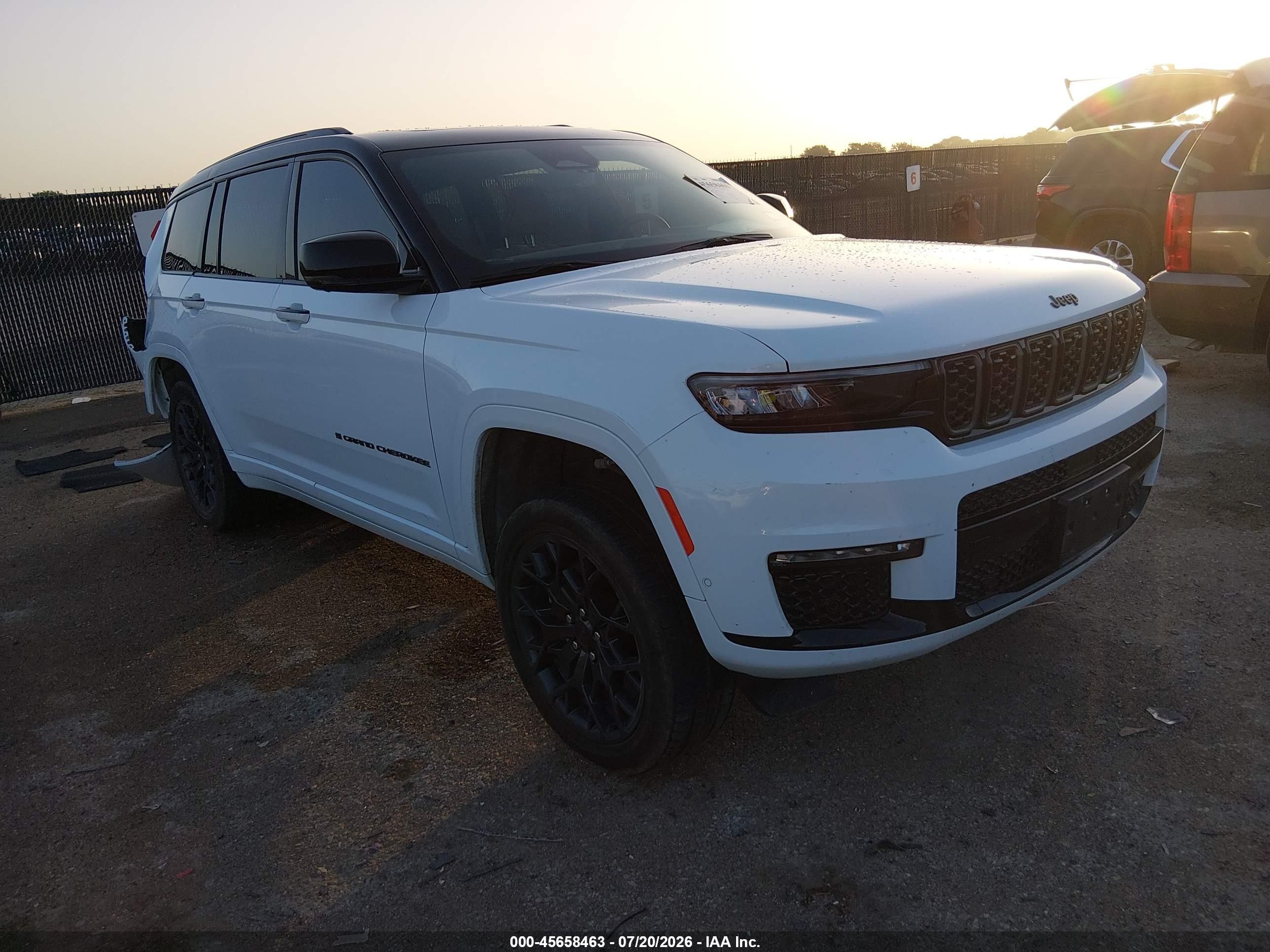 2024 Jeep Grand Cherokee L VIN 1C4RJKEG1R8608758 — IAAI salvage auction photo