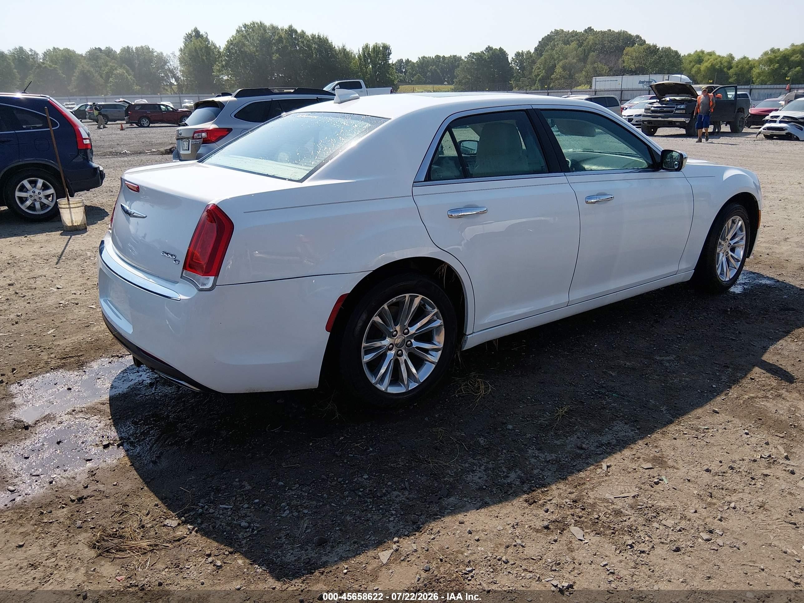 2016 Chrysler 300c VIN 2C3CCAEG5GH294604 IAAI salvage auction — Rear End, Clear (Arkansas), sold $2,000 on 2026-08-30 (photo 4)