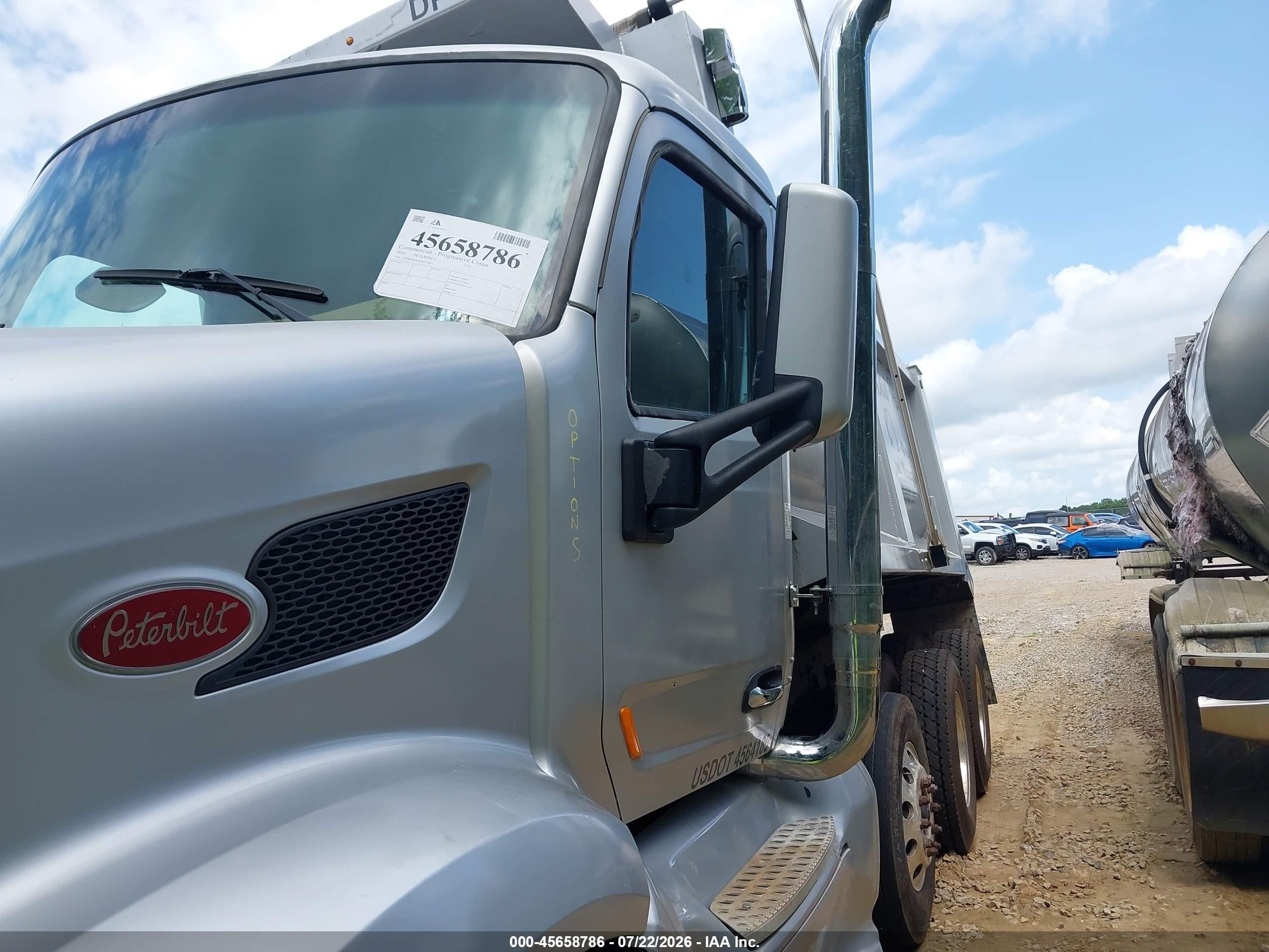 2016 Peterbilt 579 VIN 1XPBA48X3GD339867 IAAI salvage auction — Rollover, Salvage (Alabama), sold $7,800 on 2026-09-02 (photo 2)