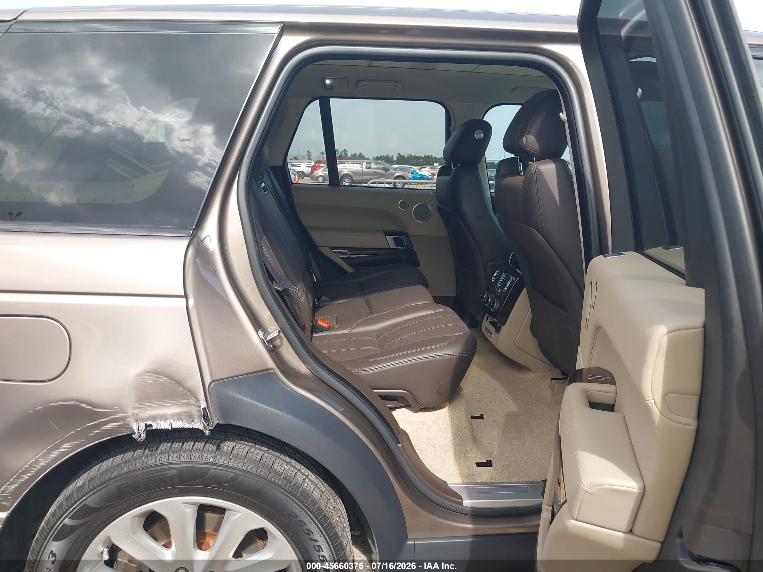 2015 Land Rover Range Rover VIN SALGS2VFXFA215446 IAAI salvage auction — Side, Original (Texas), sold $14,300 on 2026-09-13 (photo 8)