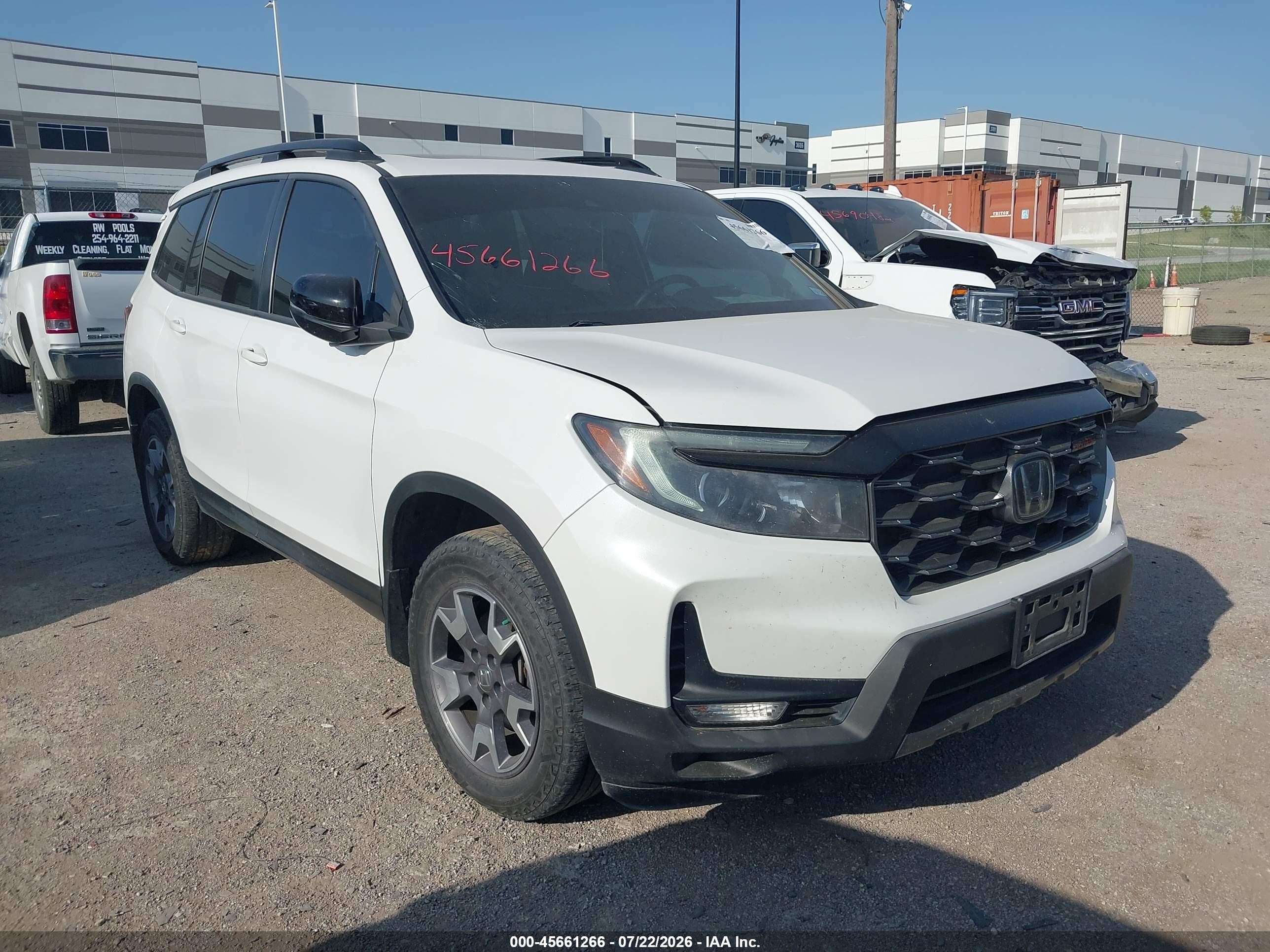 2022 Honda Passport VIN 5FNYF8H69NB022144 — IAAI salvage auction photo