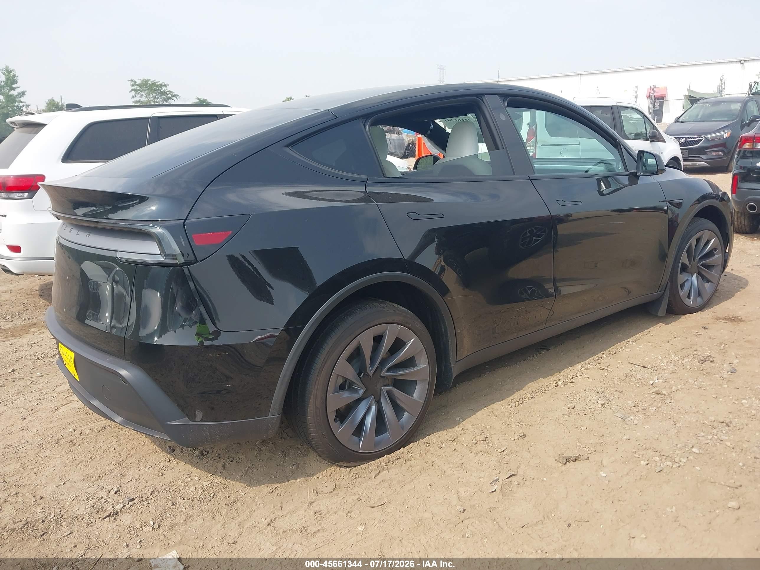 2026 Tesla Model y VIN 7SAYGDED3TF635854 IAAI salvage auction — Front End, Salvage (Illinois), sold $18,000 on 2026-10-01 (photo 4)