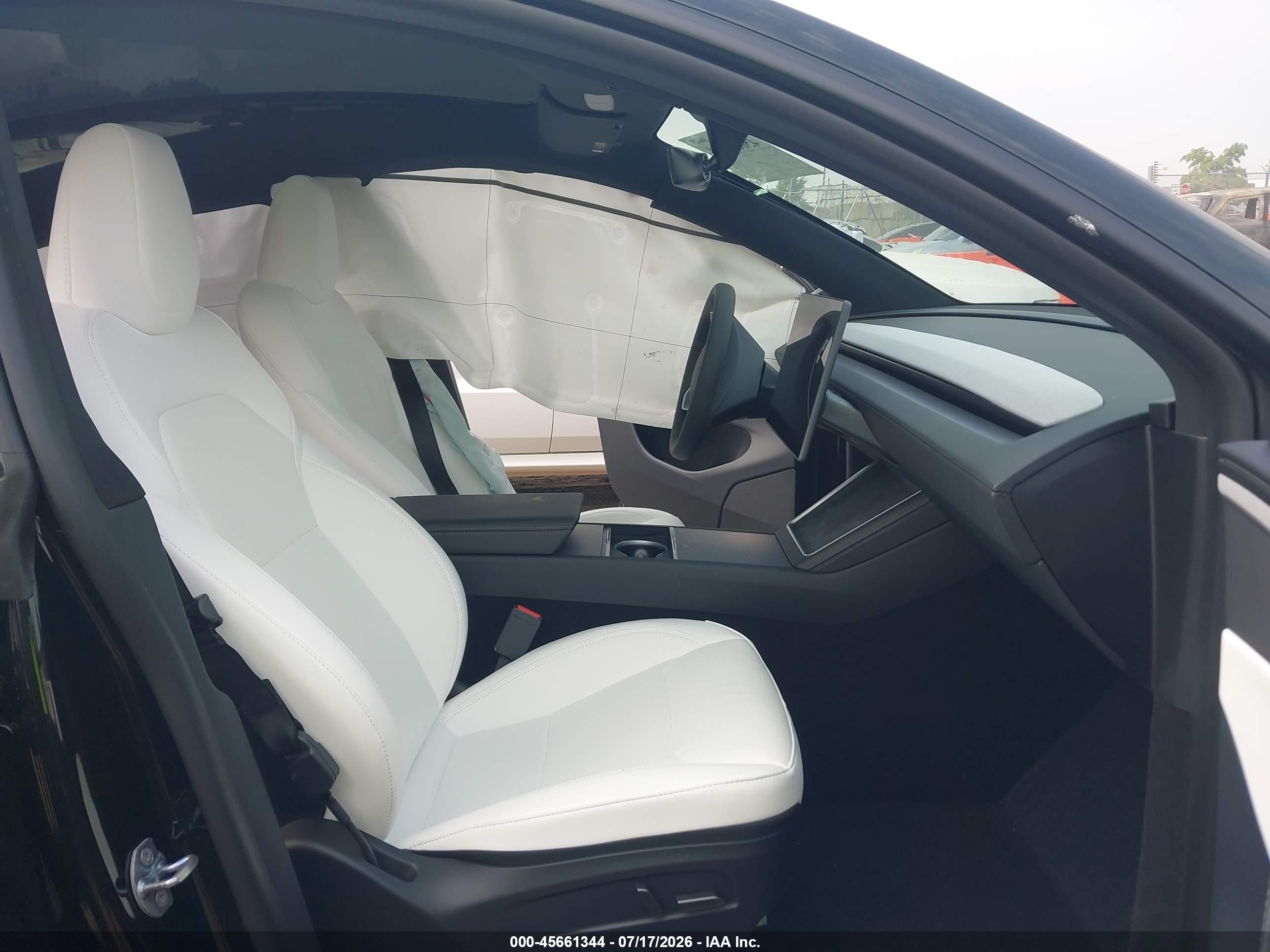 2026 Tesla Model y VIN 7SAYGDED3TF635854 IAAI salvage auction — Front End, Salvage (Illinois), sold $18,000 on 2026-10-01 (photo 5)