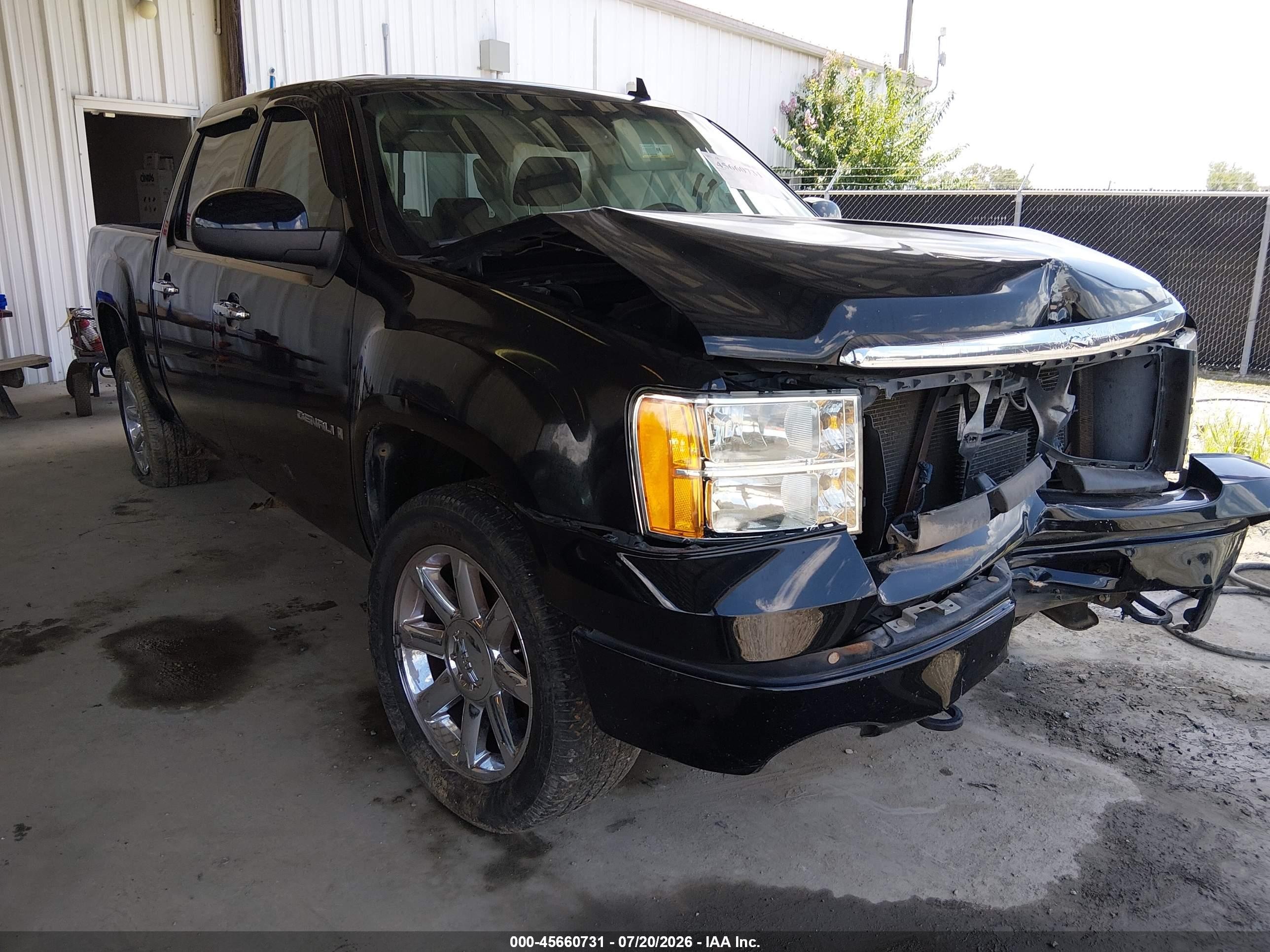 2008 Gmc Sierra 1500 VIN 2GTEK638181132088 IAAI salvage auction — Side, Salvage (Georgia), sold $1,200 on 2026-09-25 (photo 1)