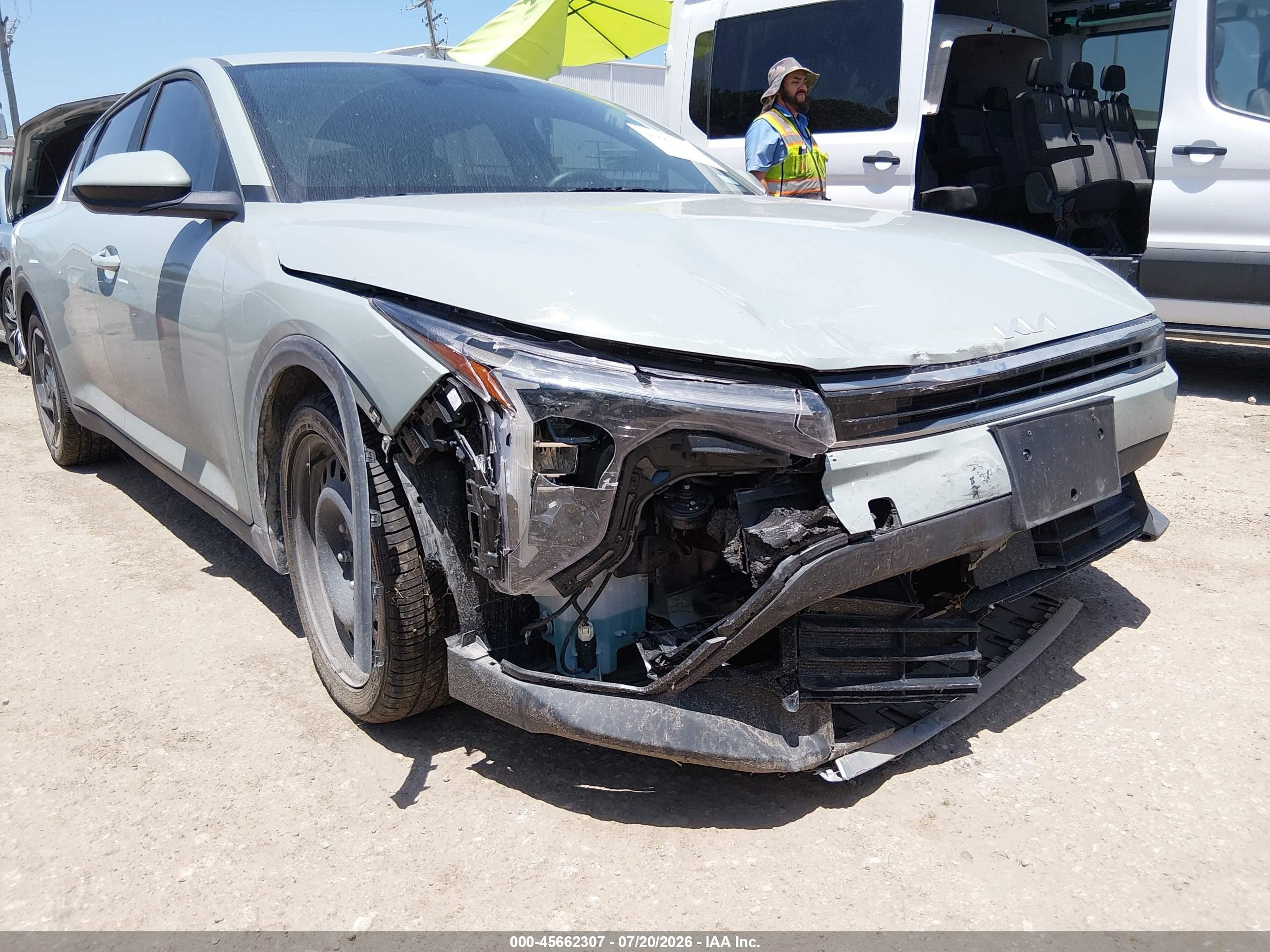 2025 Kia K4 VIN 3KPFU4DE8SE217821 IAAI salvage auction — Unknown, Salvage (Texas), sold $8,300 on 2026-10-01 (photo 6)