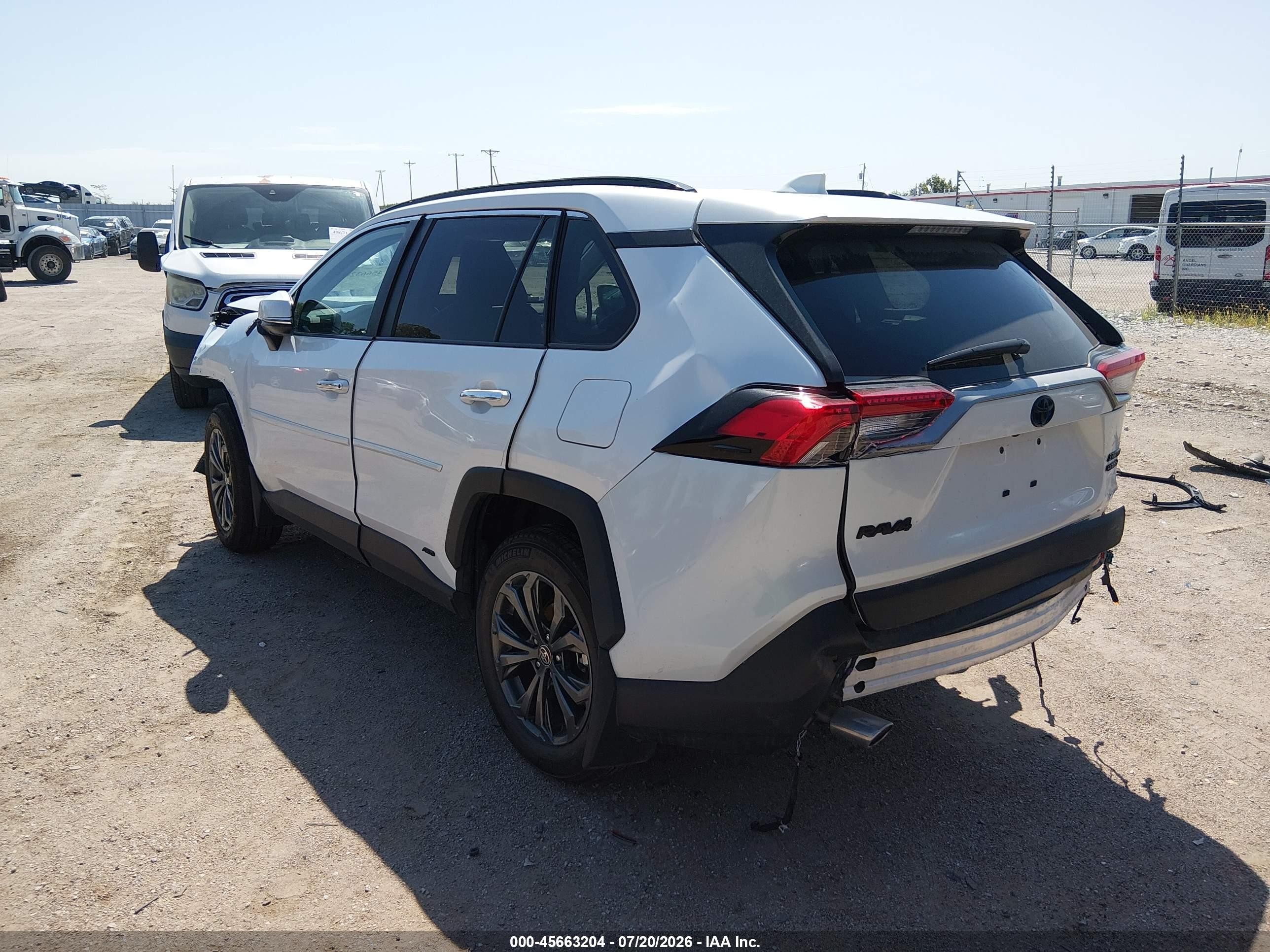 2024 Toyota Rav 4 VIN 4T3D6RFVXRU152173 IAAI salvage auction — Front & Rear, Salvage (Nebraska), sold $6,900 on 2026-09-11 (photo 3)