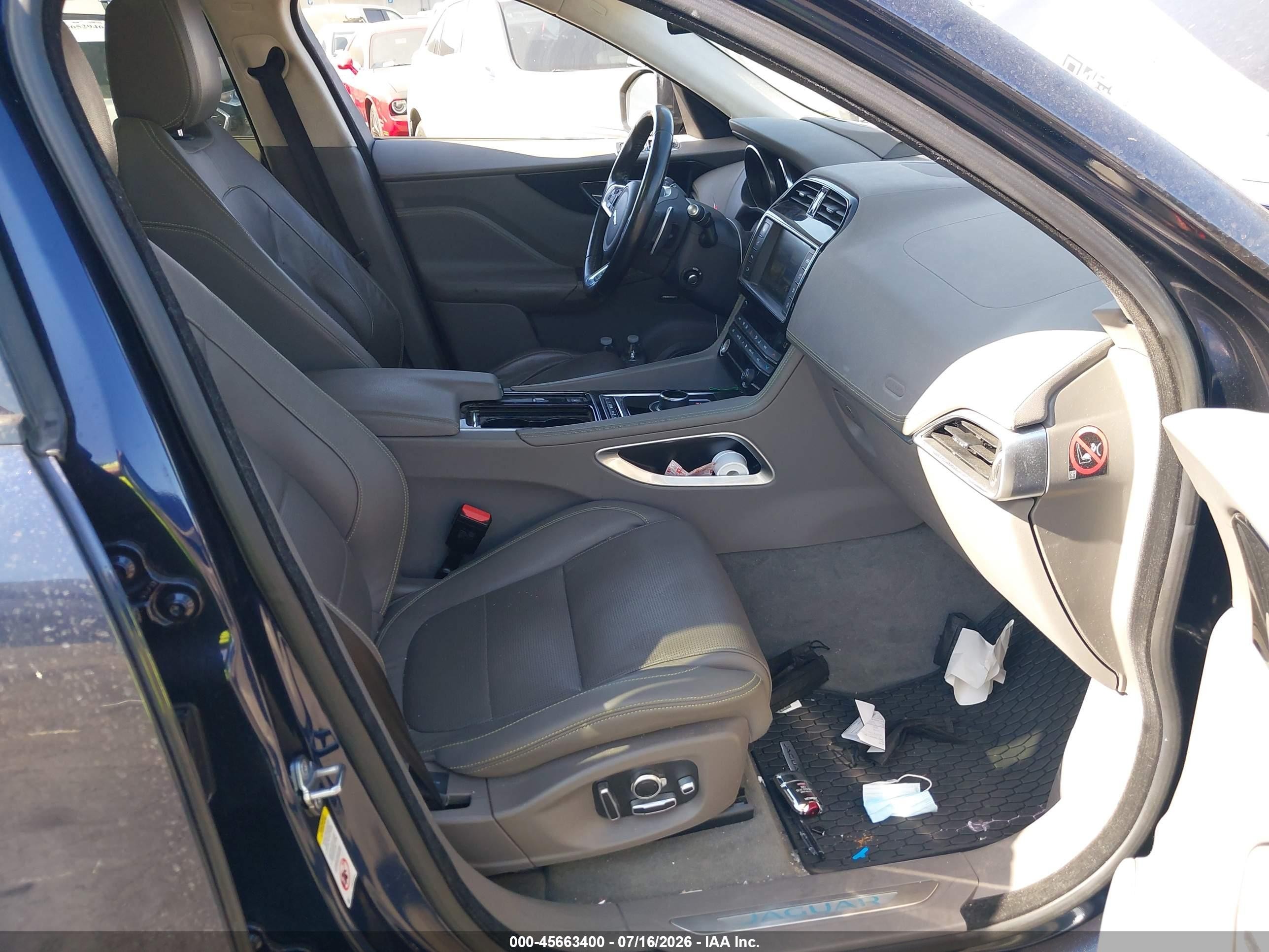 2018 Jaguar F-Pace VIN SADCL2GX3JA203189 IAAI salvage auction — Side, Salvage Certificate (California), sold $6,200 on 2026-09-13 (photo 5)