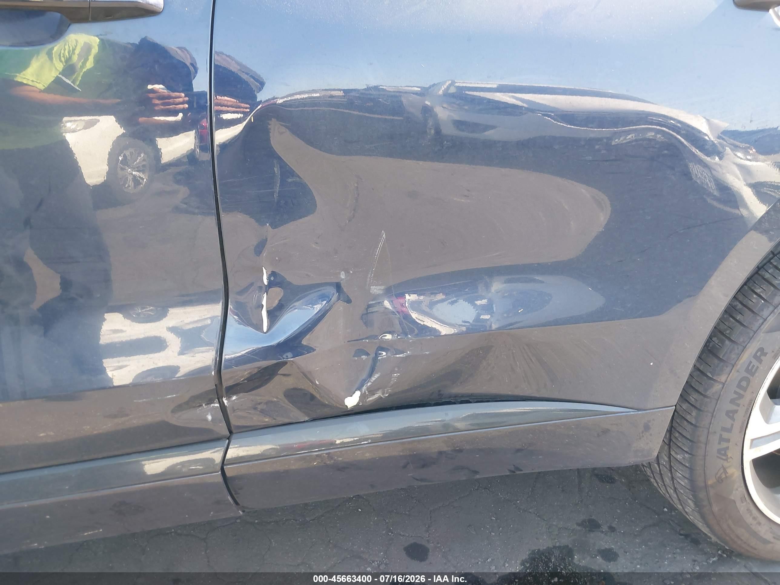 2018 Jaguar F-Pace VIN SADCL2GX3JA203189 IAAI salvage auction — Side, Salvage Certificate (California), sold $6,200 on 2026-09-13 (photo 6)