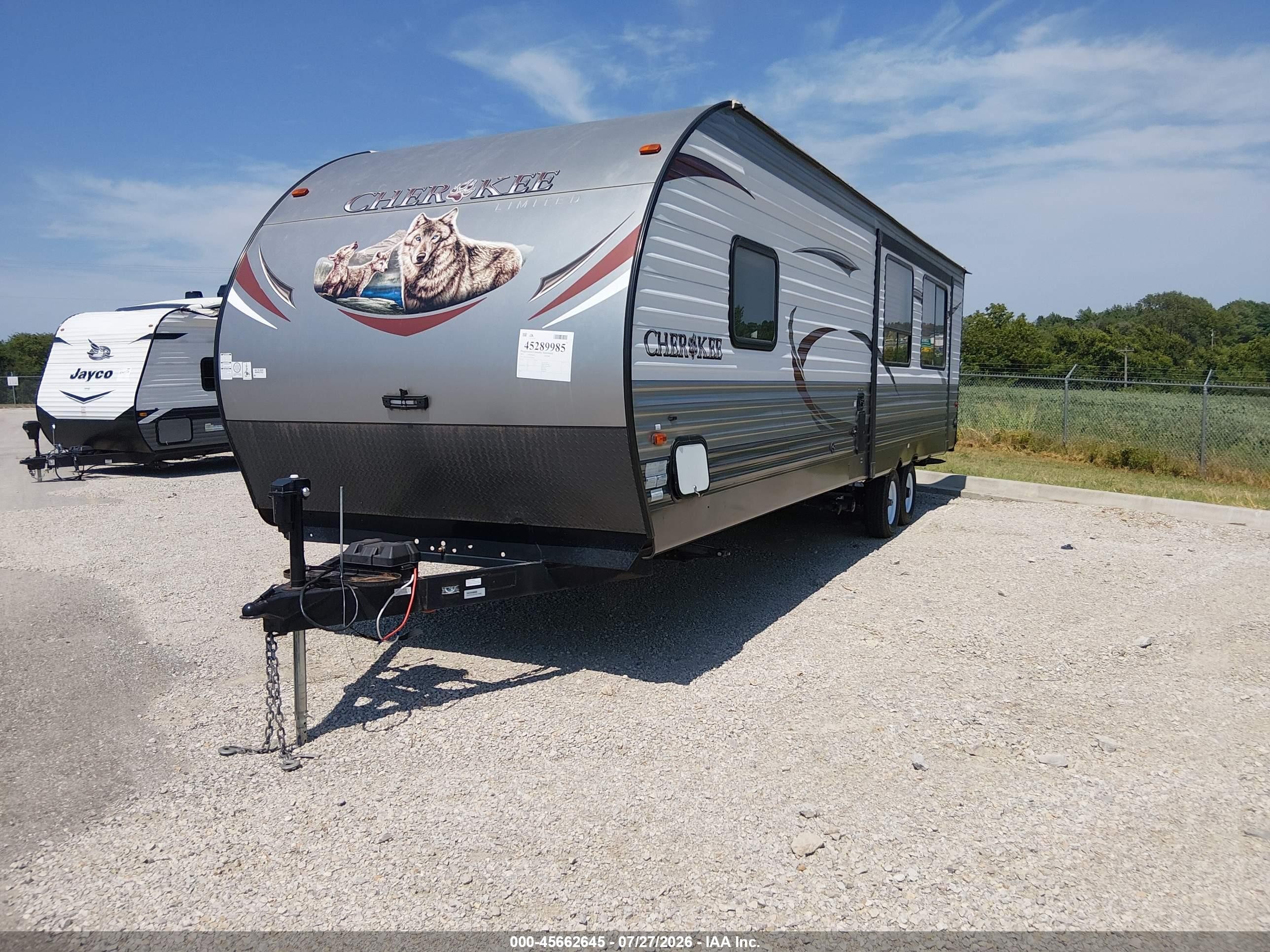 2009 Forest River Cherokee VIN 4X4FWCH279V021065 IAAI salvage auction — Side, Salvage (Missouri), sold $1,700 on 2026-09-30 (photo 2)