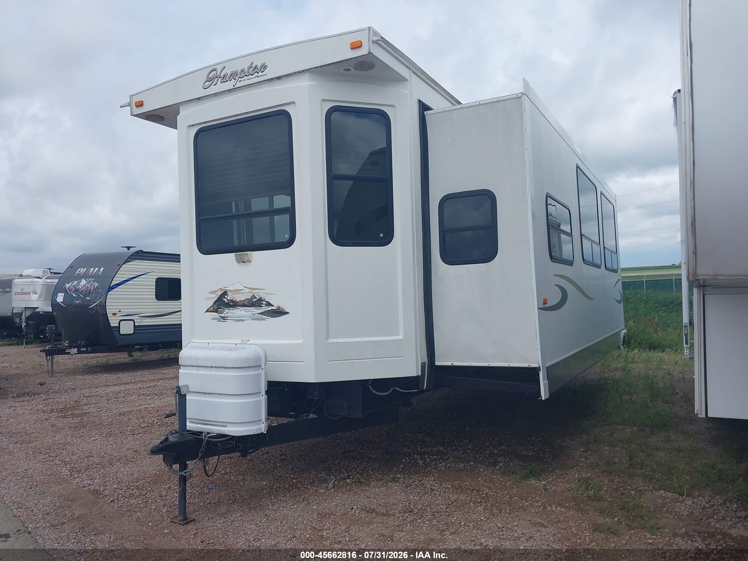 2012 Crossroads Ht355fk VIN 4V0TC3828CG002320 IAAI salvage auction — Hail, Regular (South Dakota), sold $3,000 on 2026-09-08 (photo 2)