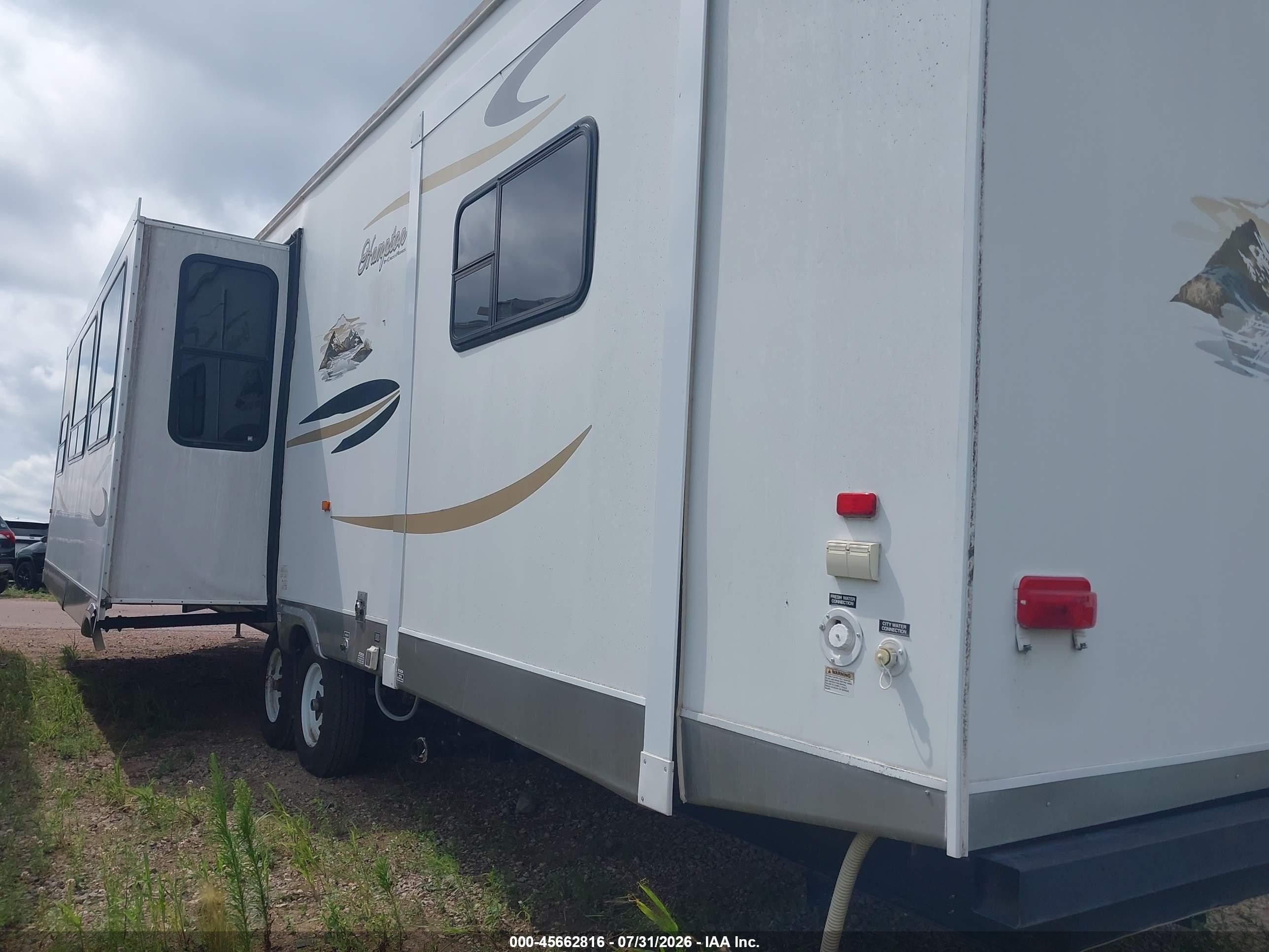 2012 Crossroads Ht355fk VIN 4V0TC3828CG002320 IAAI salvage auction — Hail, Regular (South Dakota), sold $3,000 on 2026-09-08 (photo 3)