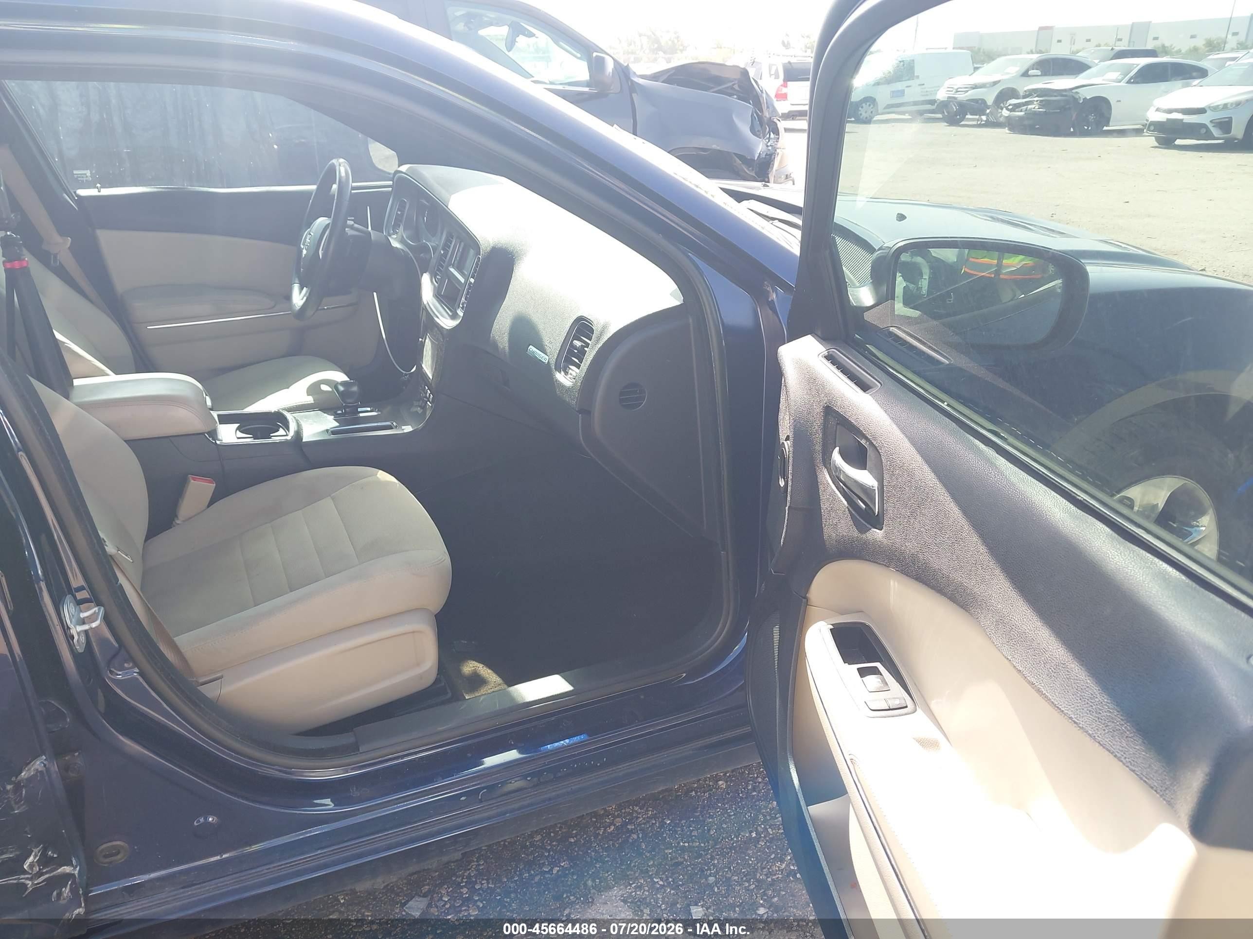2014 Dodge Charger VIN 2C3CDXBG8EH186639 IAAI salvage auction — Side, Original (Texas), sold $3,250 on 2026-09-25 (photo 5)