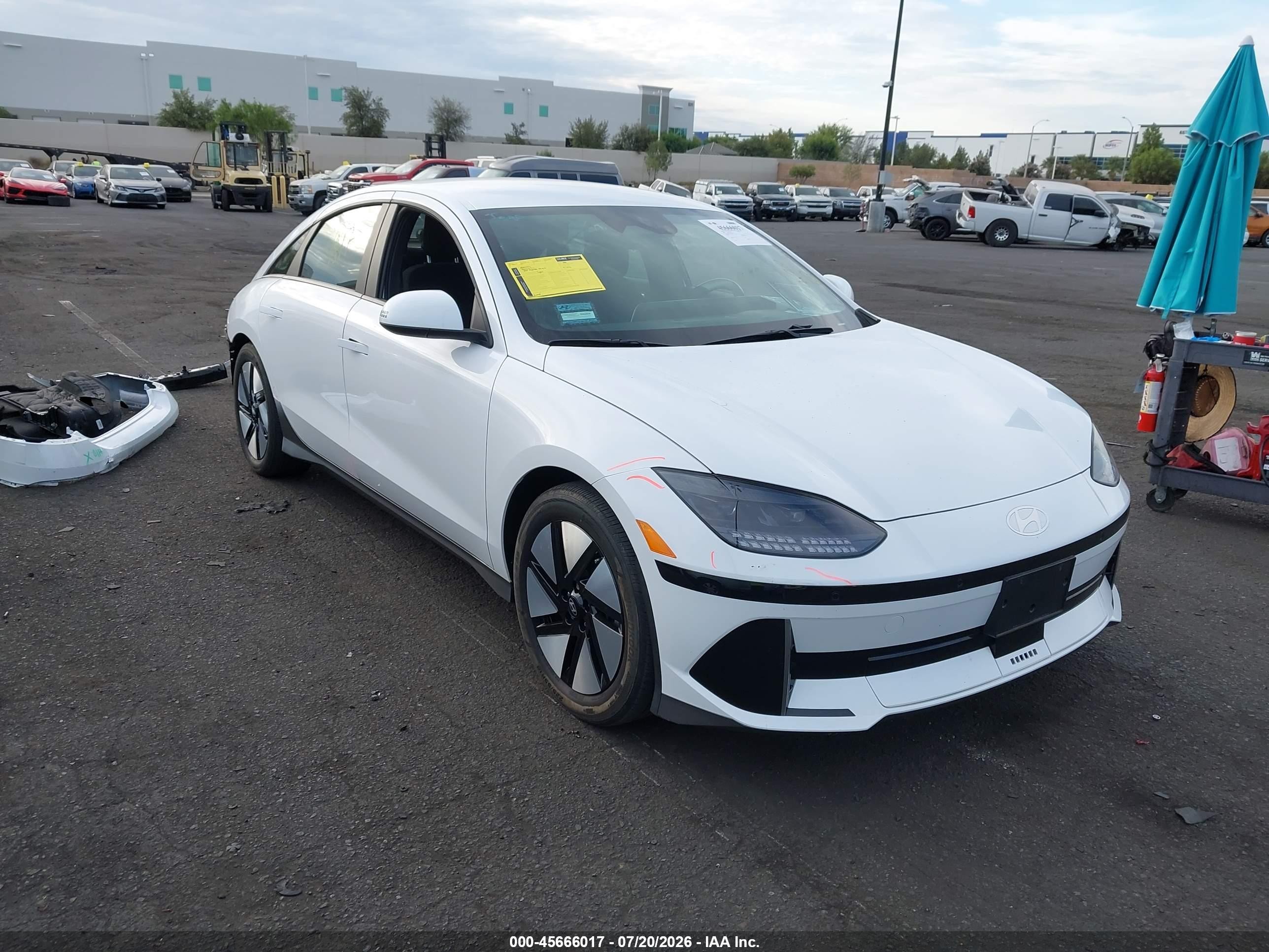 2025 Hyundai Ioniq 6 VIN KMHM24AA6SA096042 — IAAI salvage auction photo
